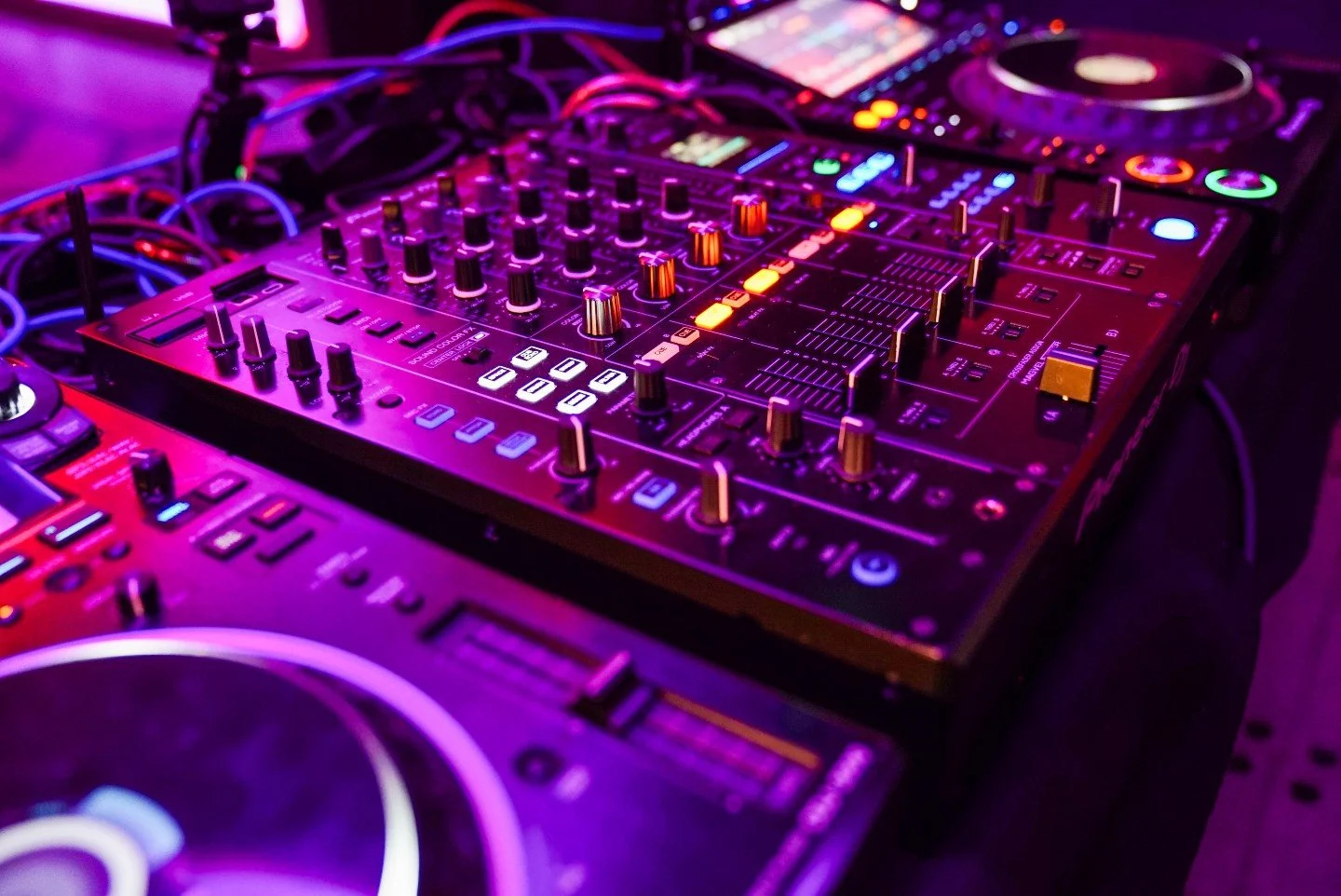 Only 17 more tickets left for the UNMISSABLE New year Eve party in the Bowness. 

Still you have a chance, Buy now and don't regret later.

Buy now : https://www.skiddle.com/whats-on/Lancaster/Baha/New-Years-Eve-Party-2025/41354262/