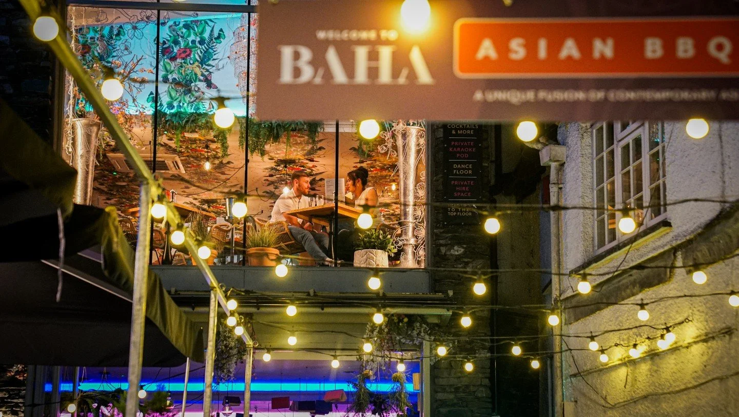 SATURDAY NIGHTS HIT DIFFERENT AT BAHA 🥂🎸🔥

Saturday is here, and the electric energy is building. Start your night on the First Floor Grill with an intense feast of flame-kissed Asian BBQ, then let the rhythm take over.

From our signature seared 