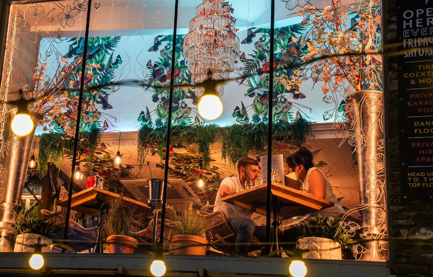 SUNDAY SESSIONS. REFINED. 🍹✨

Retreat from the fells and settle into the vibrant heartbeat of Bowness. Sunday at BAHA is about exotic sips, bold small plates, and a rhythm you won't want to leave.

Check menu here : https://bahabowness.com/menus/foo