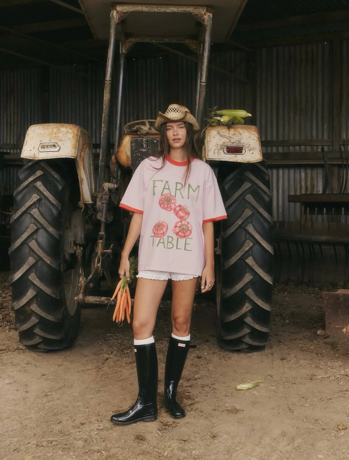 On the land with @maku_thelabel