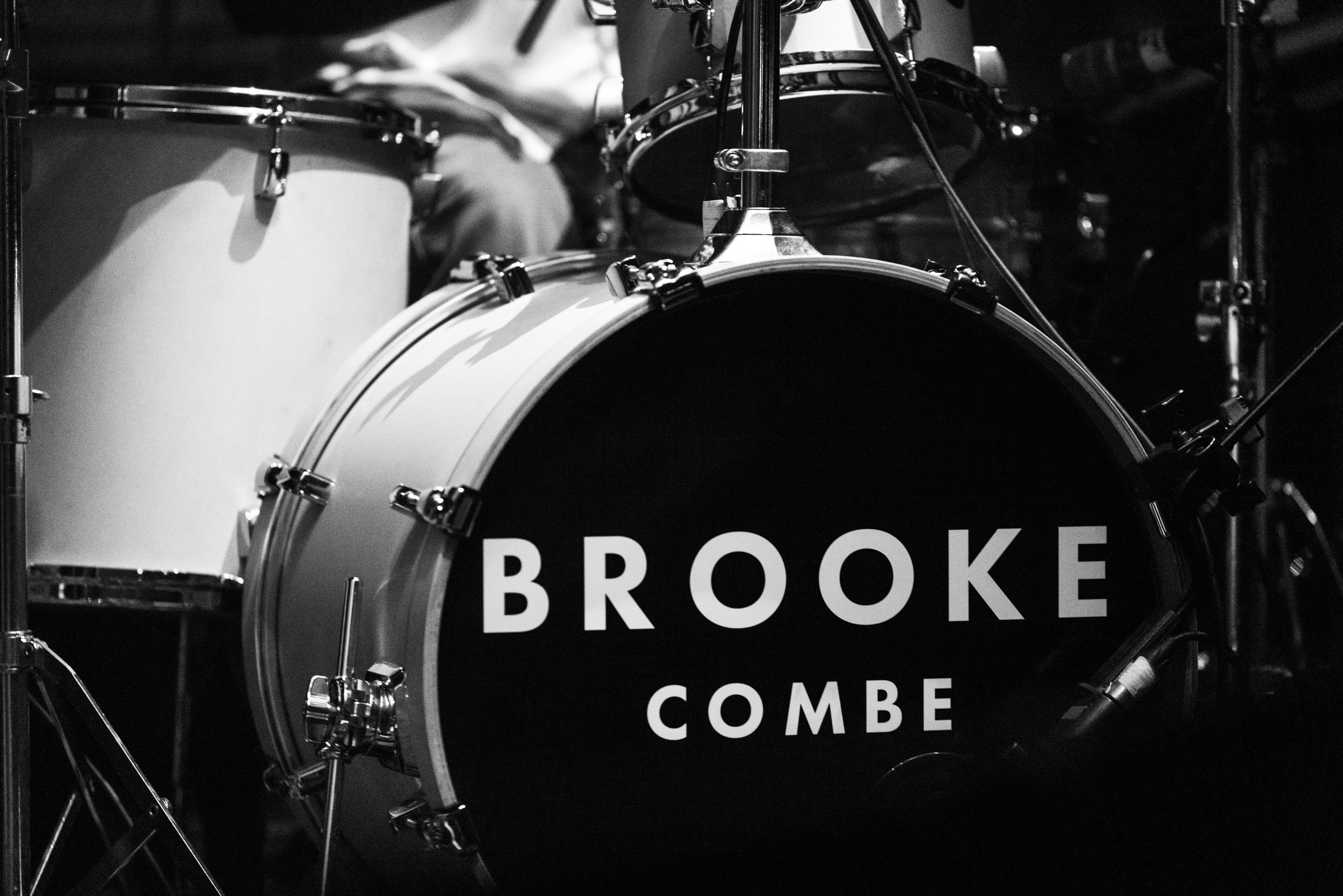Miles Kane  Brooke Combe-1.jpg