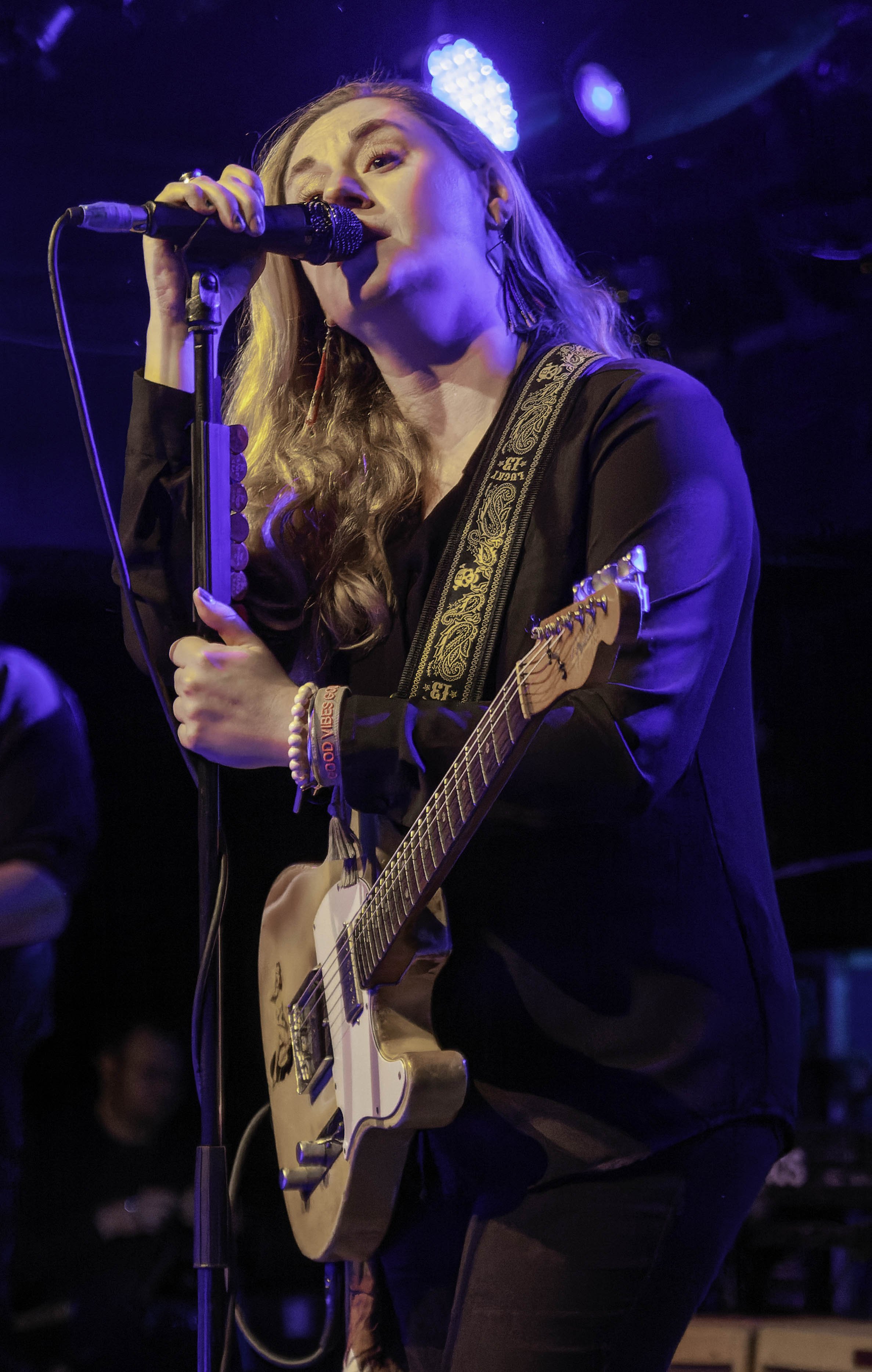 Joanne Shaw Taylor at The Waterfront-16.jpg