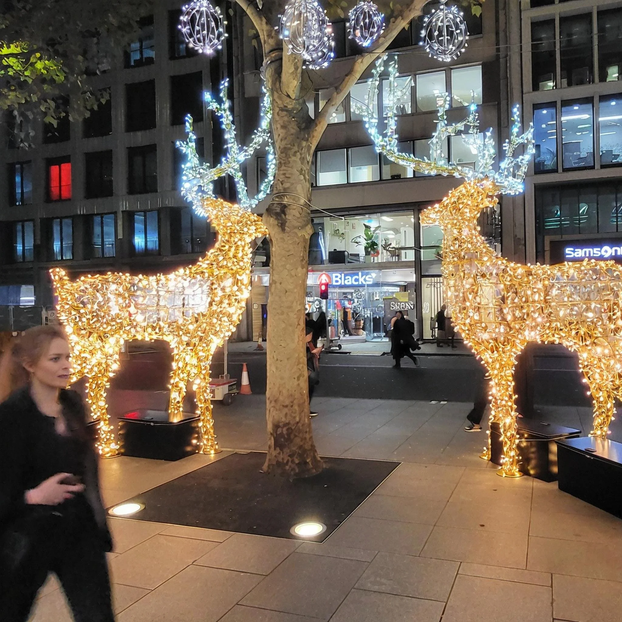 SINGLE REVIEW: ida – Joy