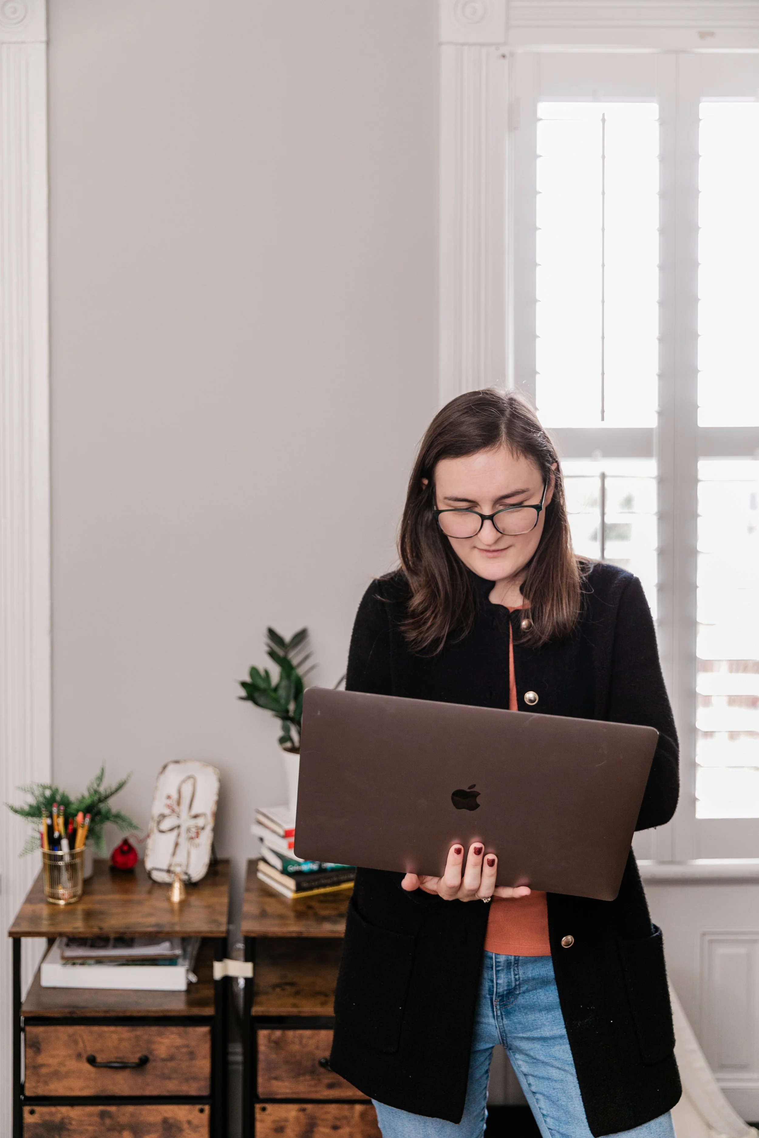 A Small Business Guide to Storytelling That Doesn’t Feel Cheesy or Forced