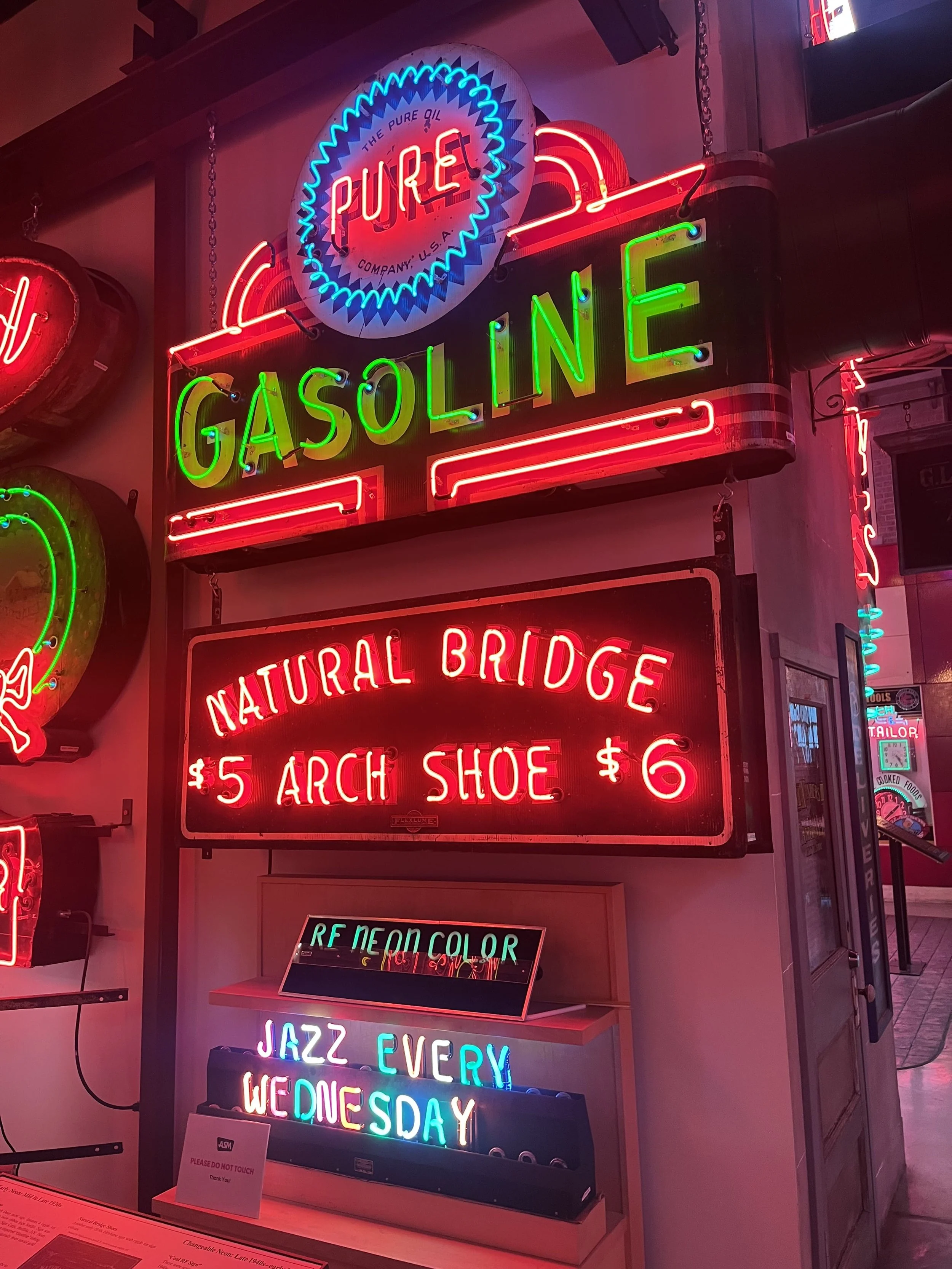 Sign Heaven in Cincinnati: Letterheads Turns 50
