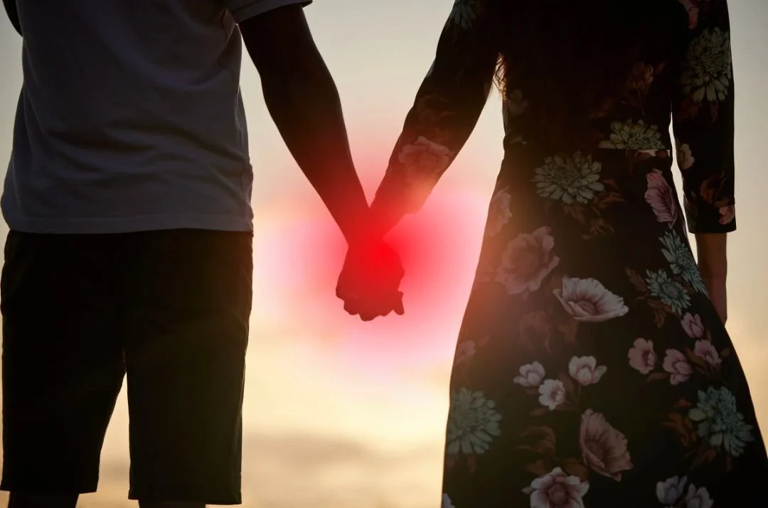 10 SEGNALI DI UNA PERSONA ALTAMENTE SENSIBILE: LE PERSONE ALTAMENTE SENSIBILI INNAMORATE