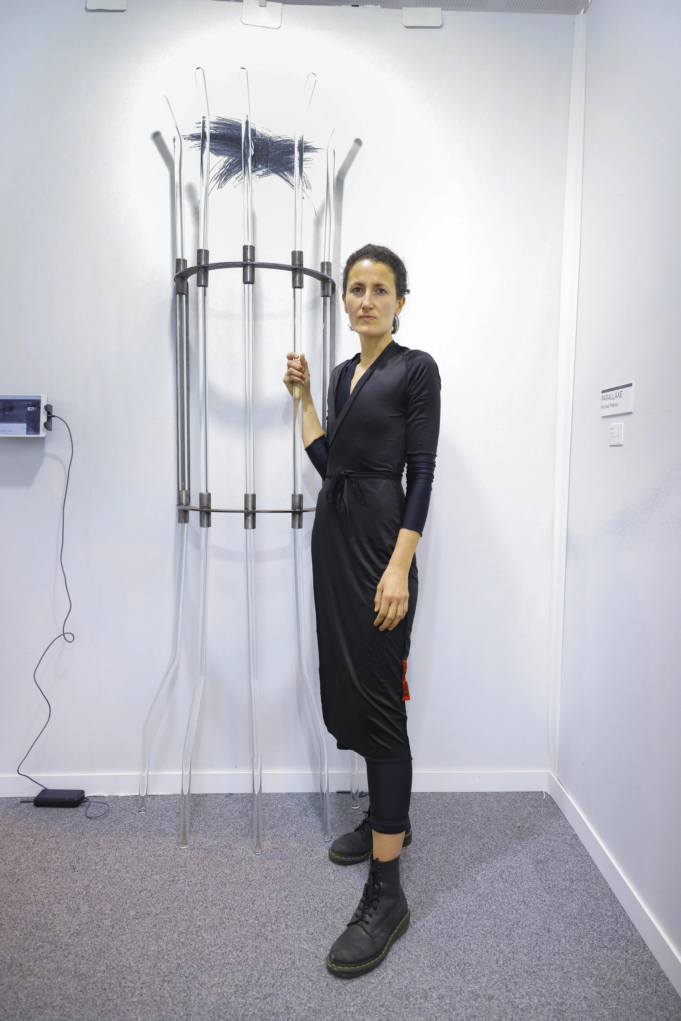 Performance "Guardian II", Drawing Now Art Fair, 2023