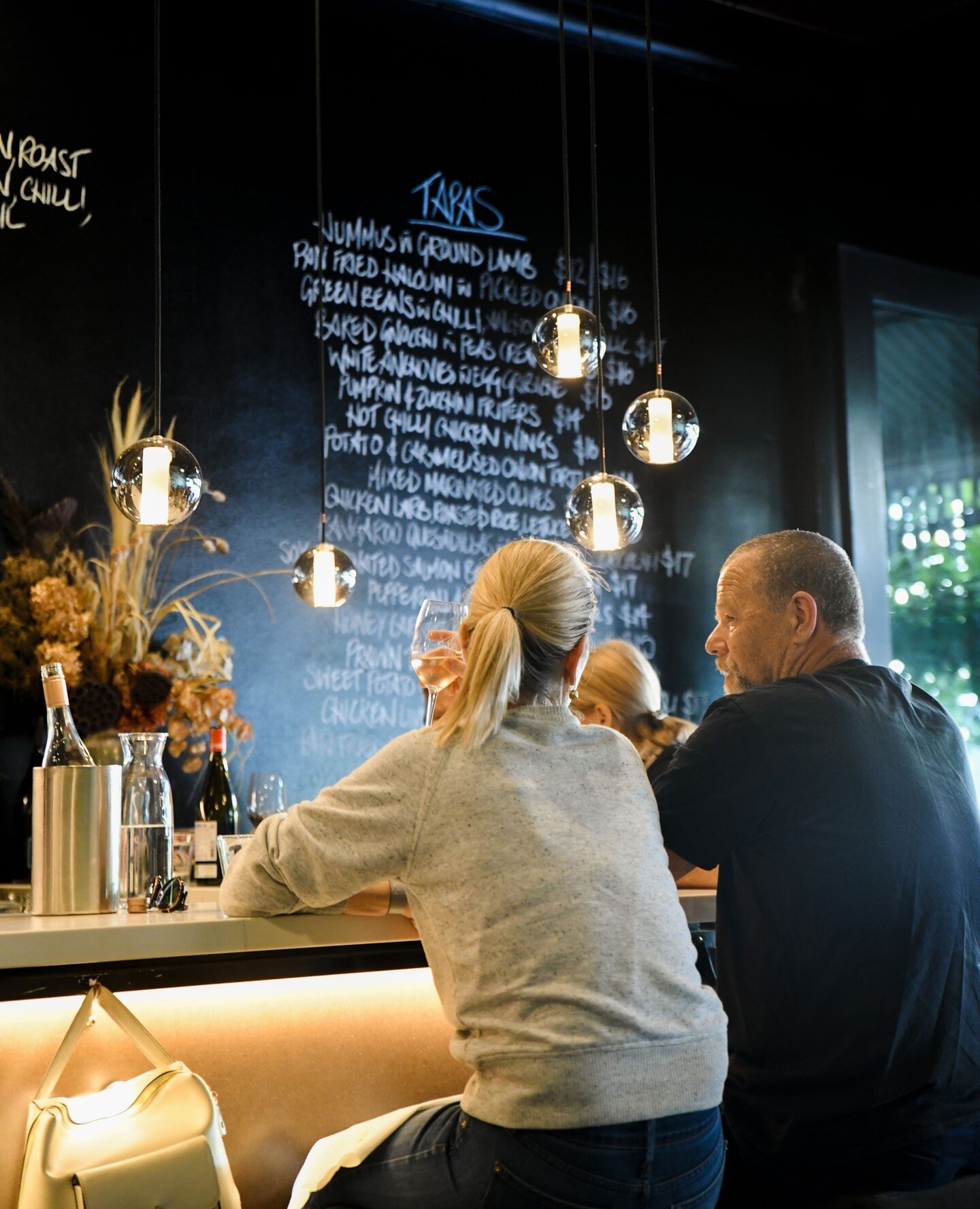 After a quick bite? Or maybe a drink with a friend? Take a seat at the bar and let our team take care of you! 🍷 🍕⁠
⁠
Open from 12pm 'til late (closed Tuesdays).⁠
⁠
#MeltHydePark #Bar #Pizza #Tapas #Wine