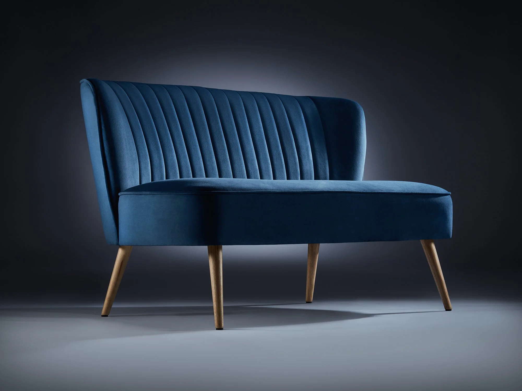 G4226 Love Seat Sapphire LS 2 2000.jpg