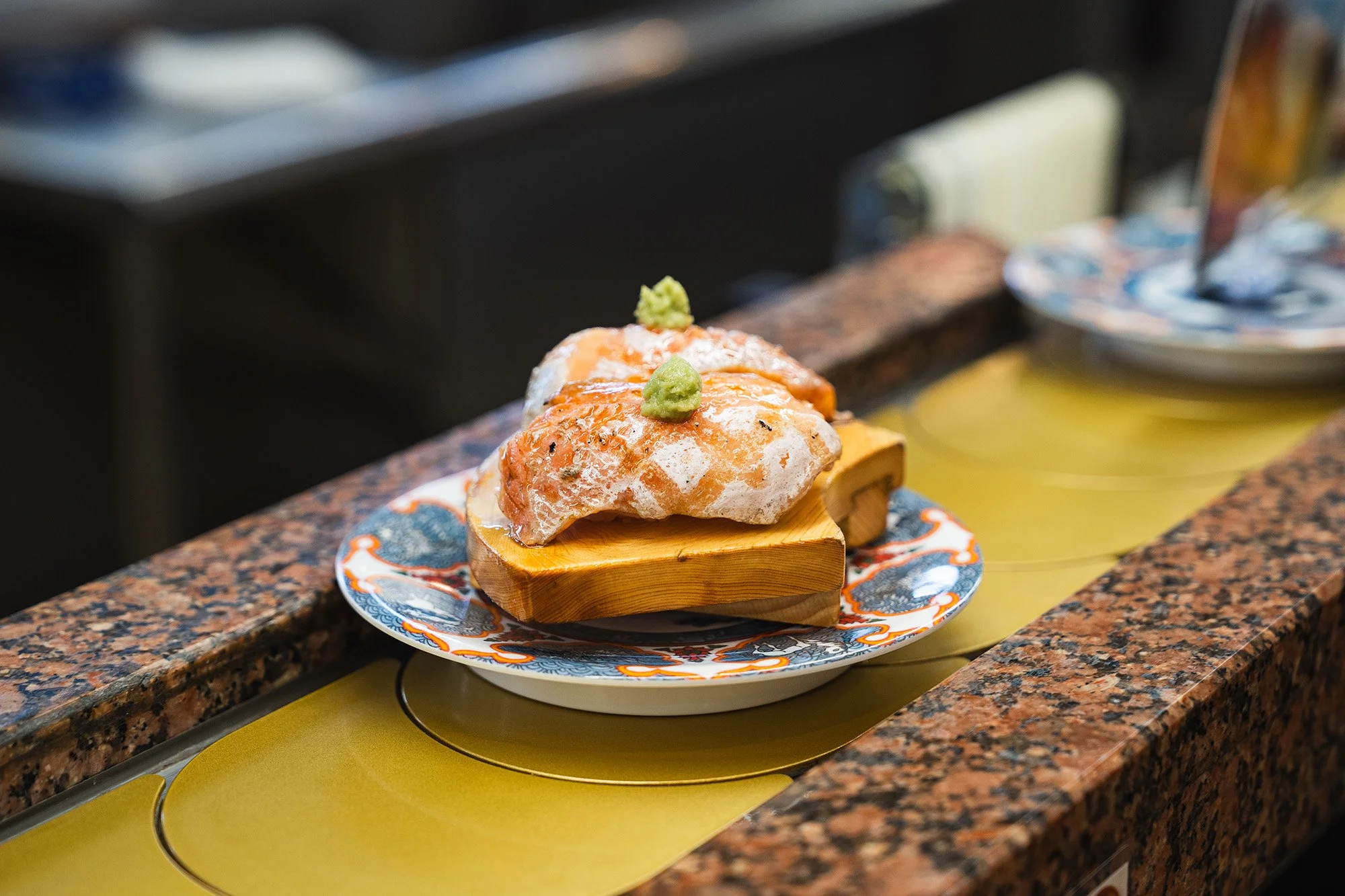 Toro aburi salmon