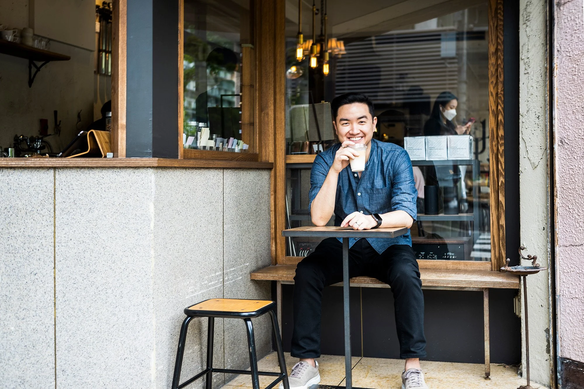 barrett glitch coffee jimbocho tokyo