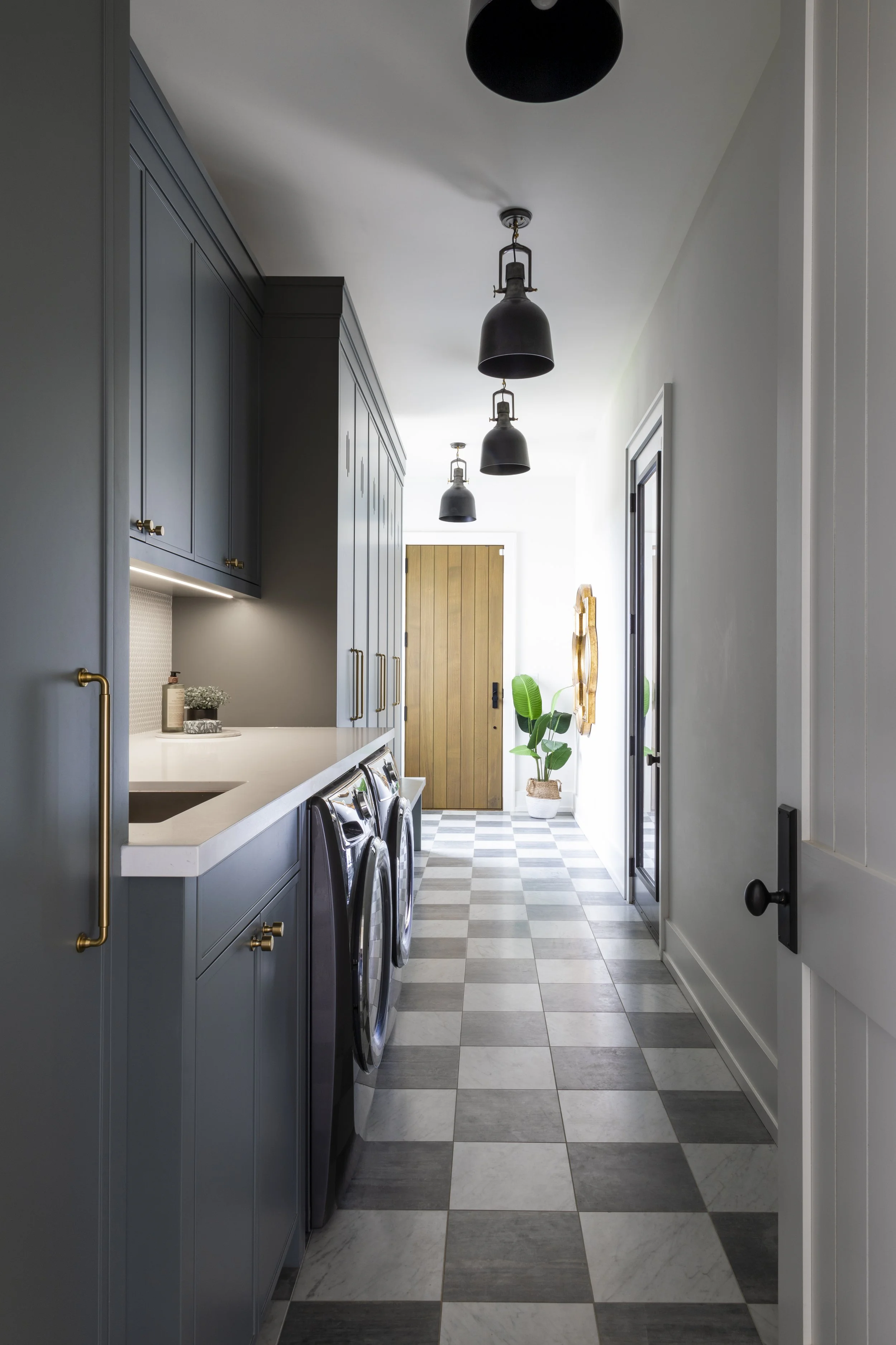 10. _Z4A4226A light on 2.jpg