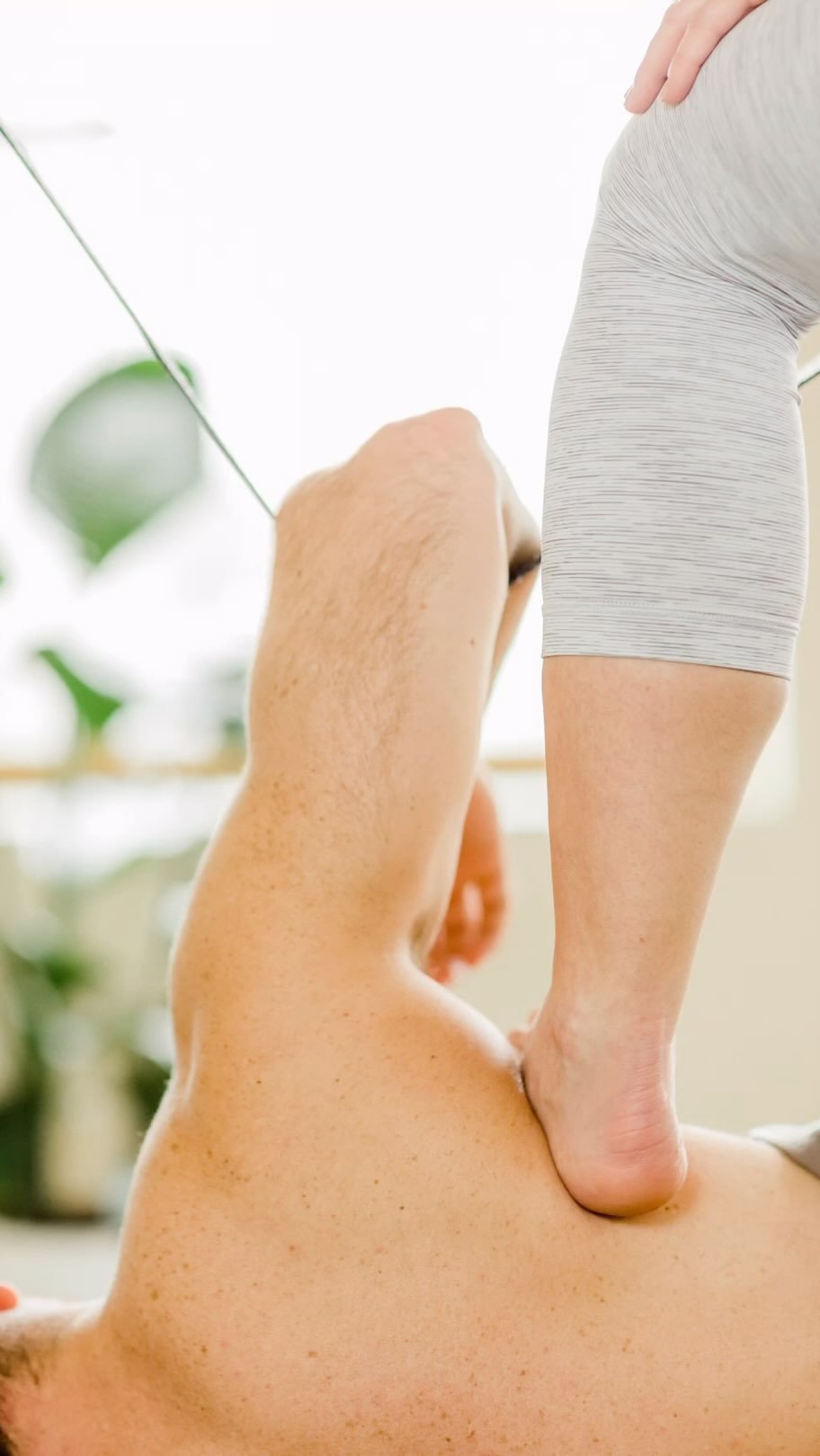 At THE SPACE, we're passionate about creating a professional and relaxing environment for all our clients. ‍♀️‍♂️
We provide high-quality massage therapy in a safe and respectful space. That's why we proudly use terms like "massage th