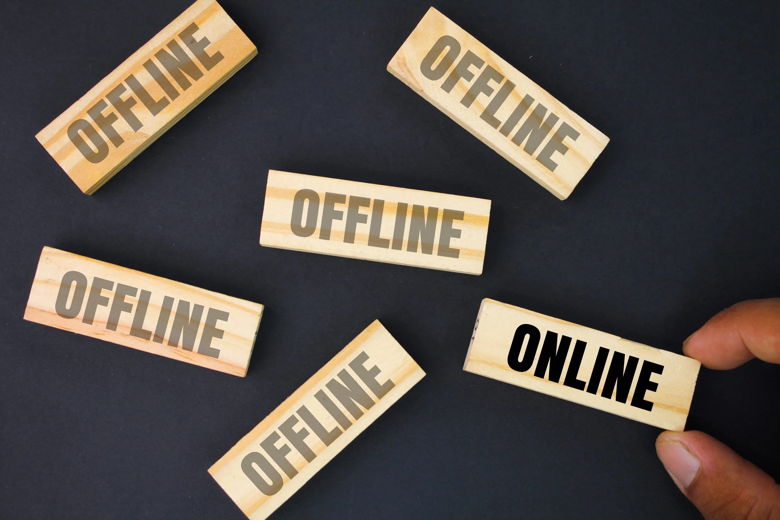 Combining Online and Offline Marketing for Maximum Impact
