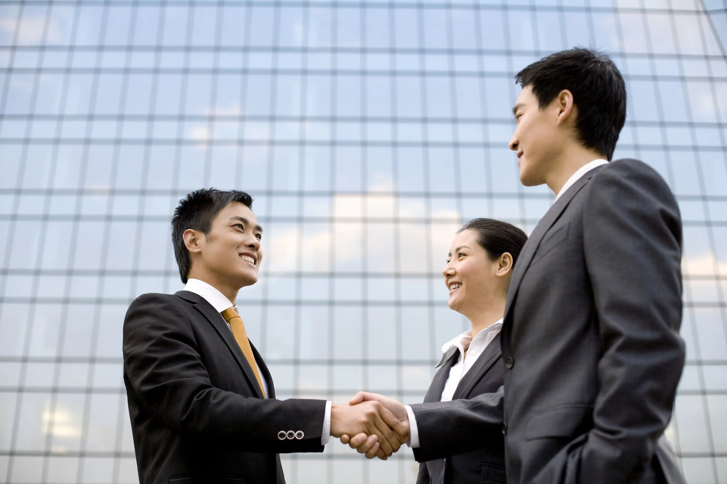 How to Build Relationships with Industry Leaders for Brand Growth