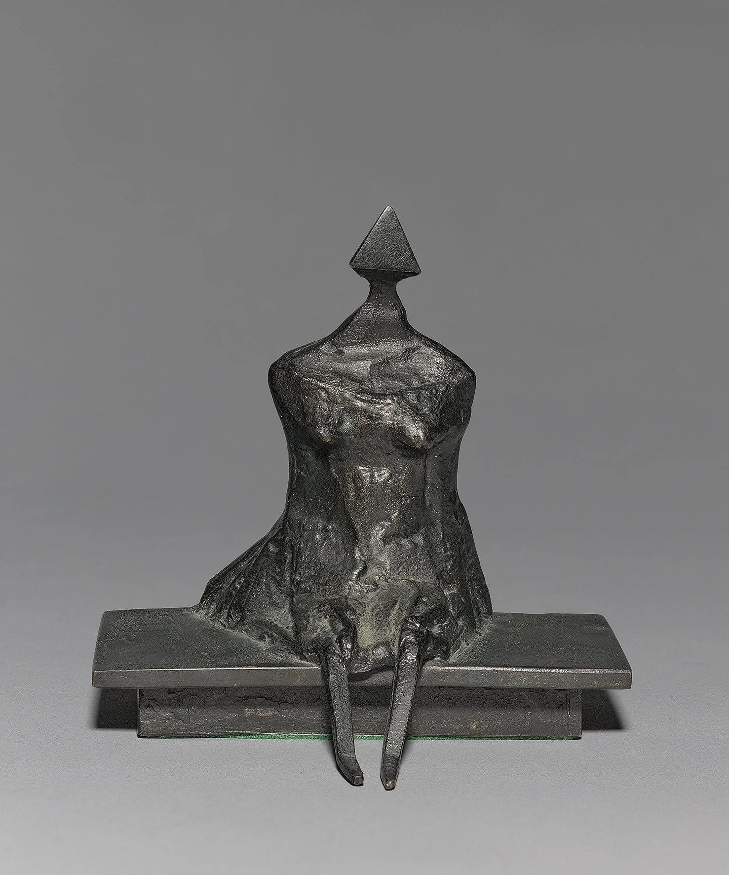Lynn Chadwick (1914 - 2003), Sitting Woman. Bronze with a black patina, 11.5cm in height