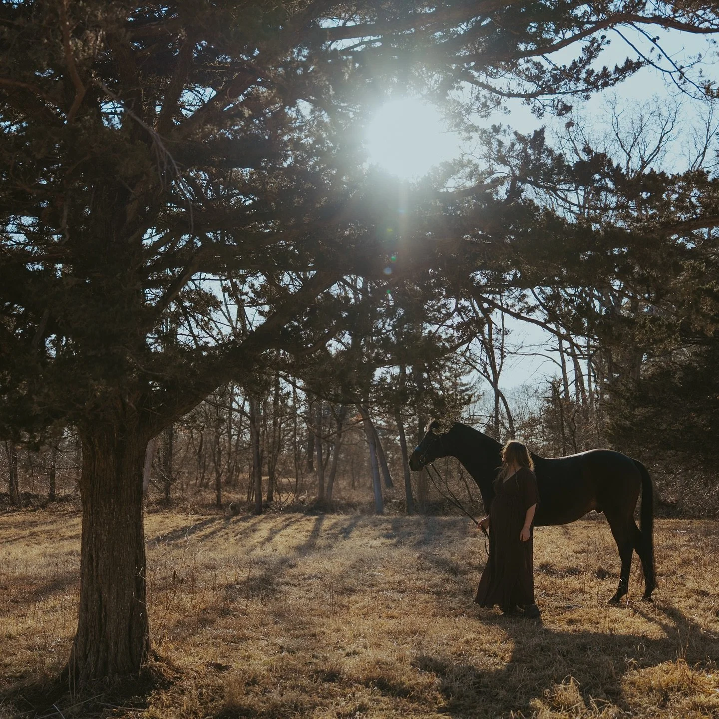 a brisk, magical morning soaking up the sun and excitement for baby to be here 🤎💫