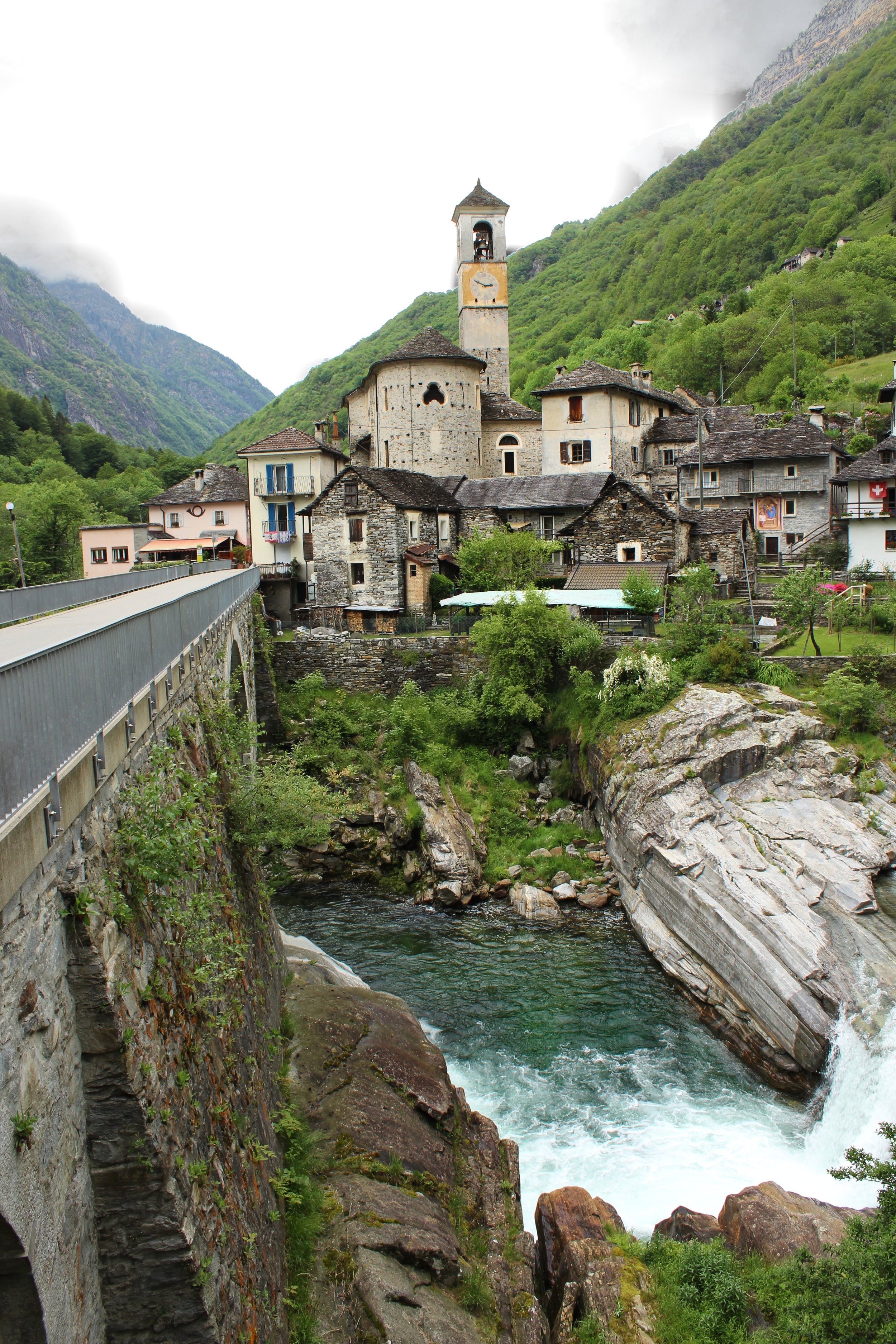 Lavertezzo (TI) Valle Verzasca