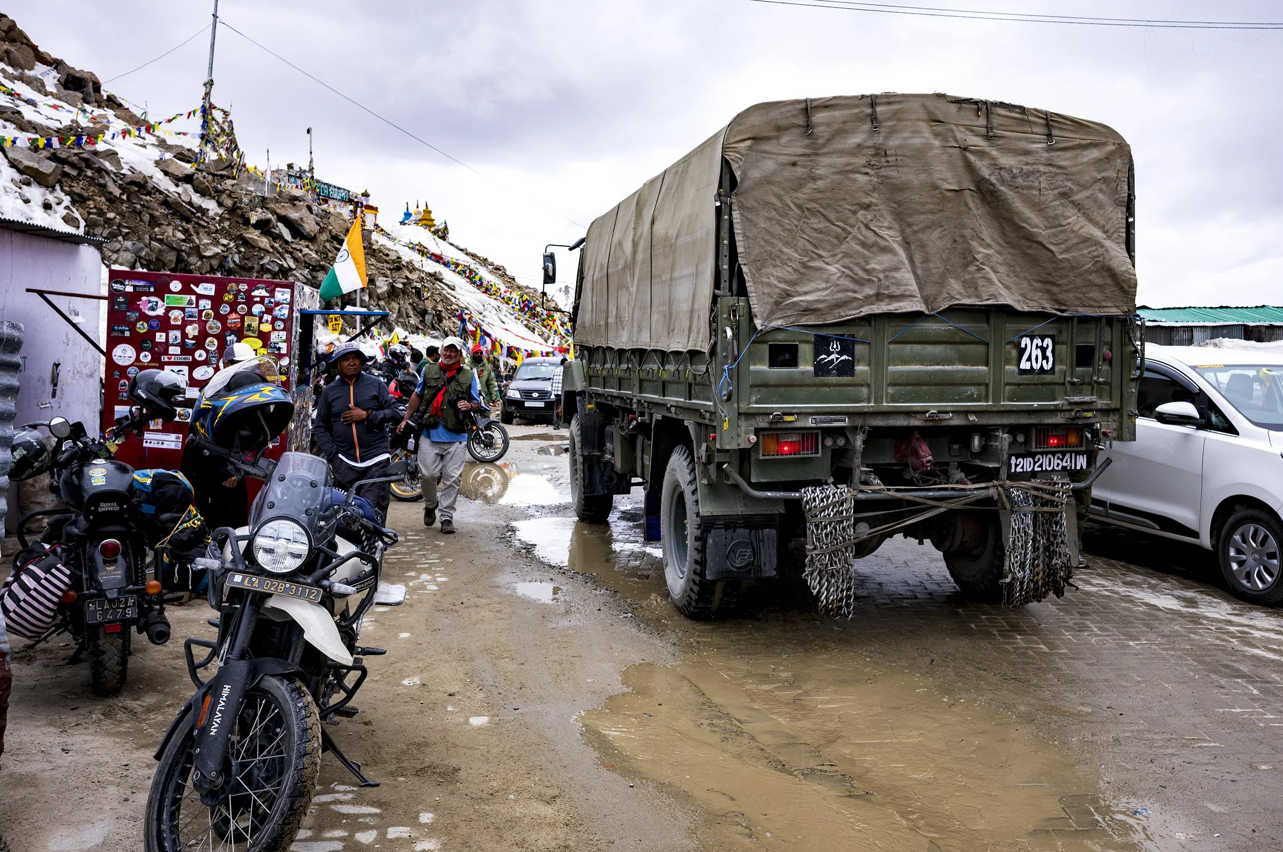 Khardung La pass (a military checkpoint)