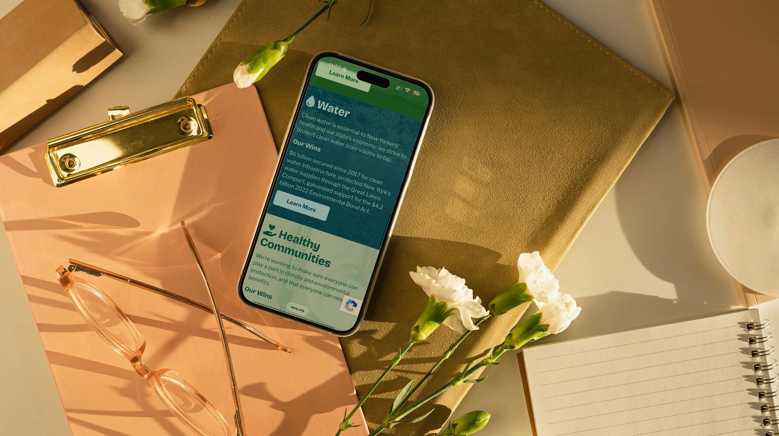 EANY-Mobile-MockUp-3.jpg