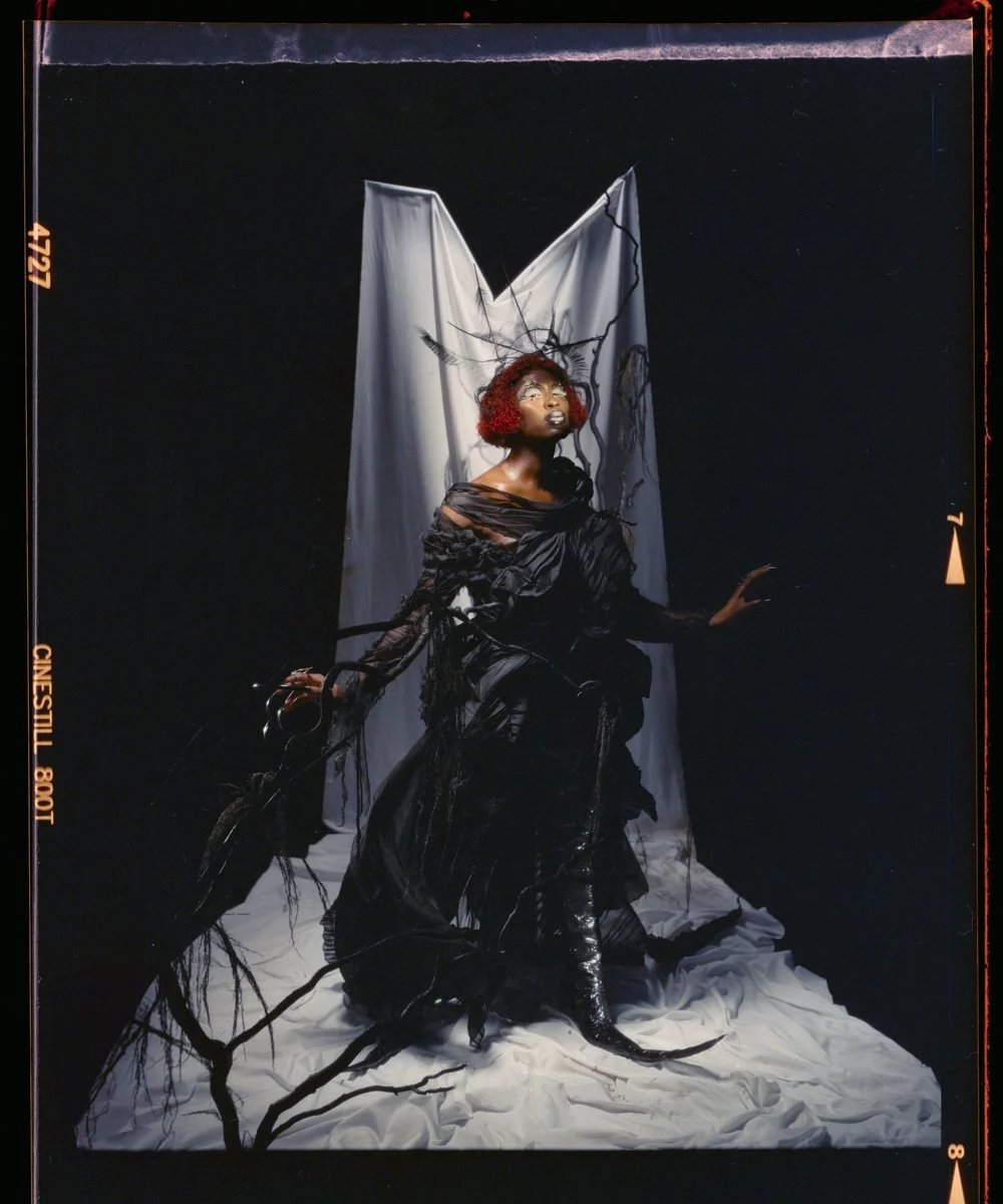 Look-4-The-Sorceress-Full-Length.jpg