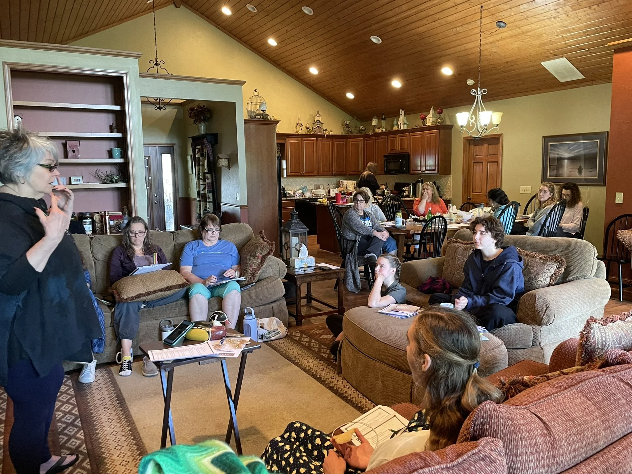 Judy Masters leading a workshop with participants during the Herbal Bootcamp at the Brilliant Health Weekend Away.
