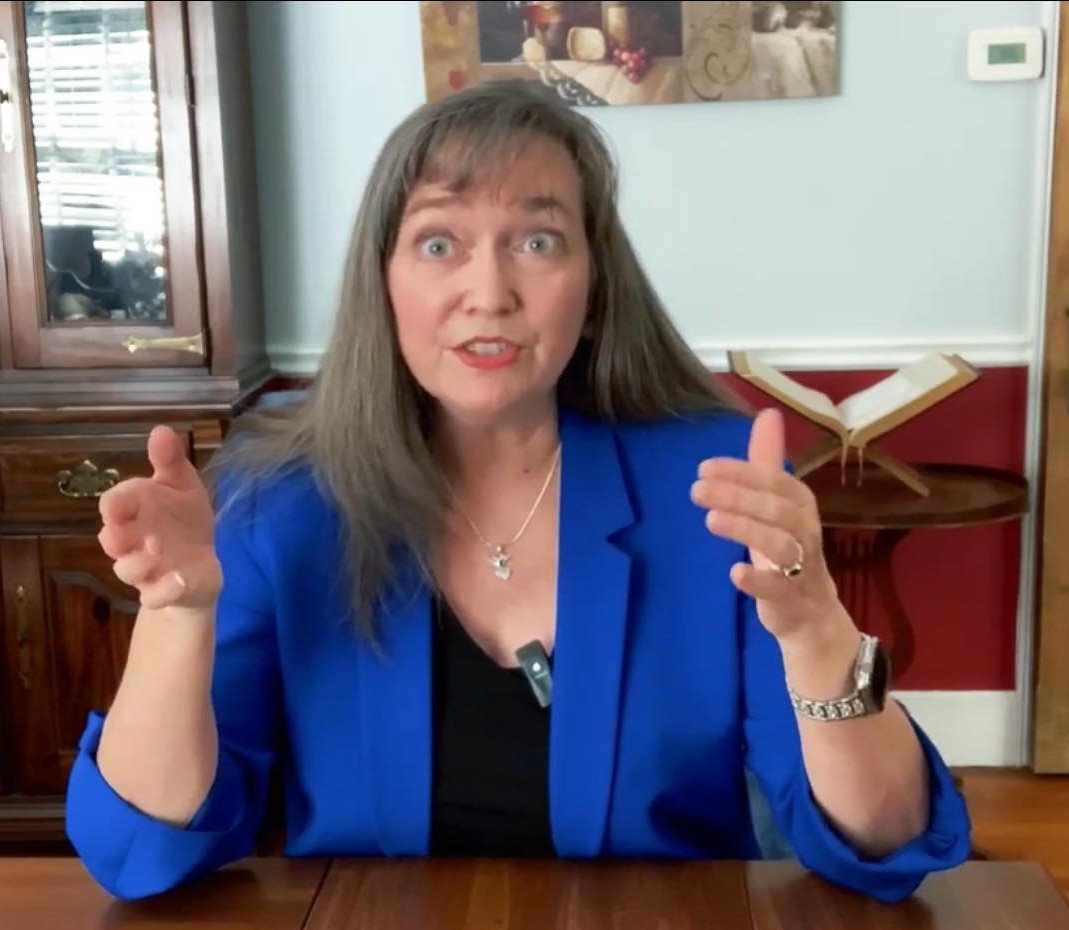 Beth Hovis offering coaching and guidance for holistic wellness practitioners.