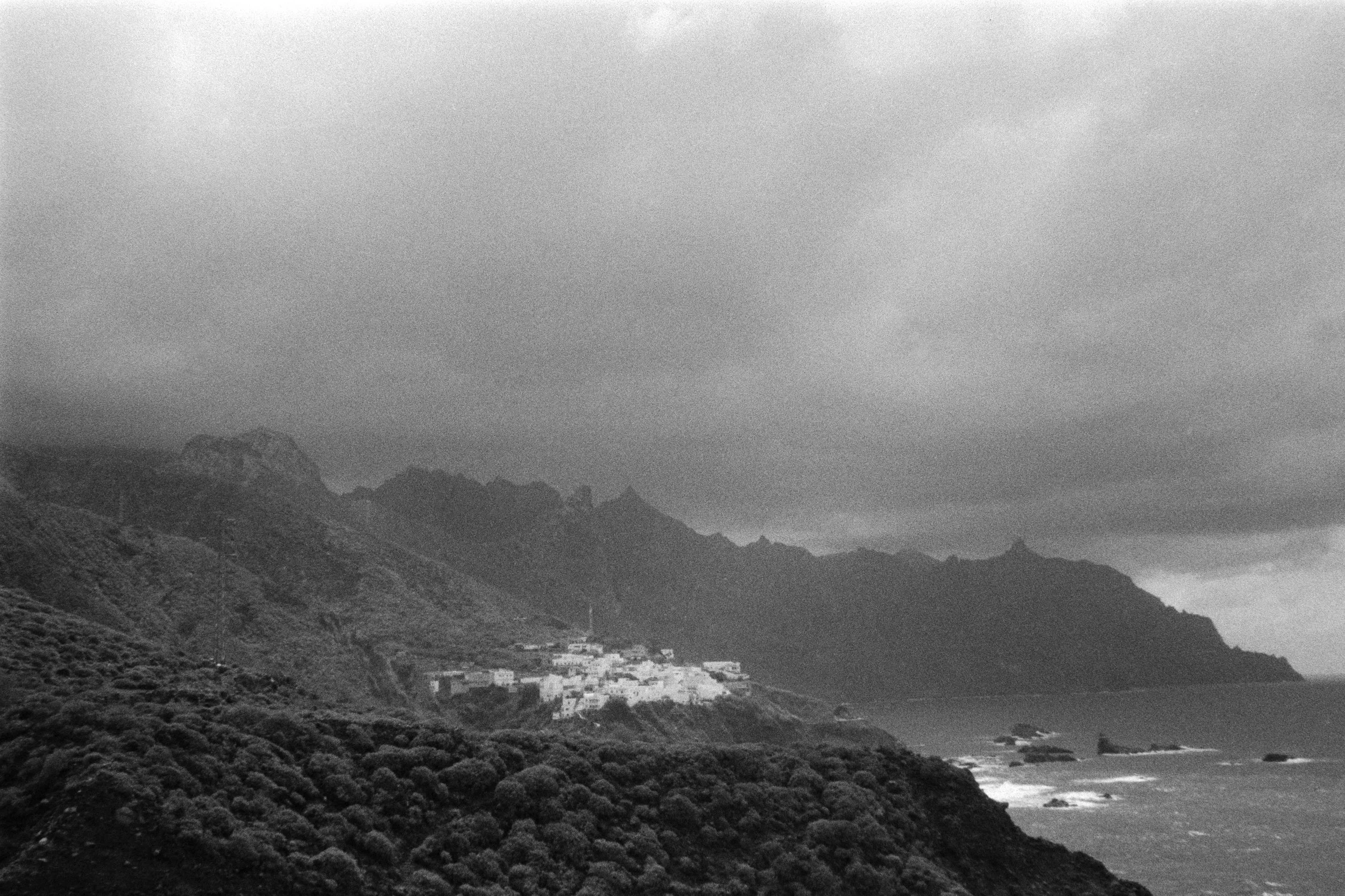 VILLAGE 50x70 copie.jpg