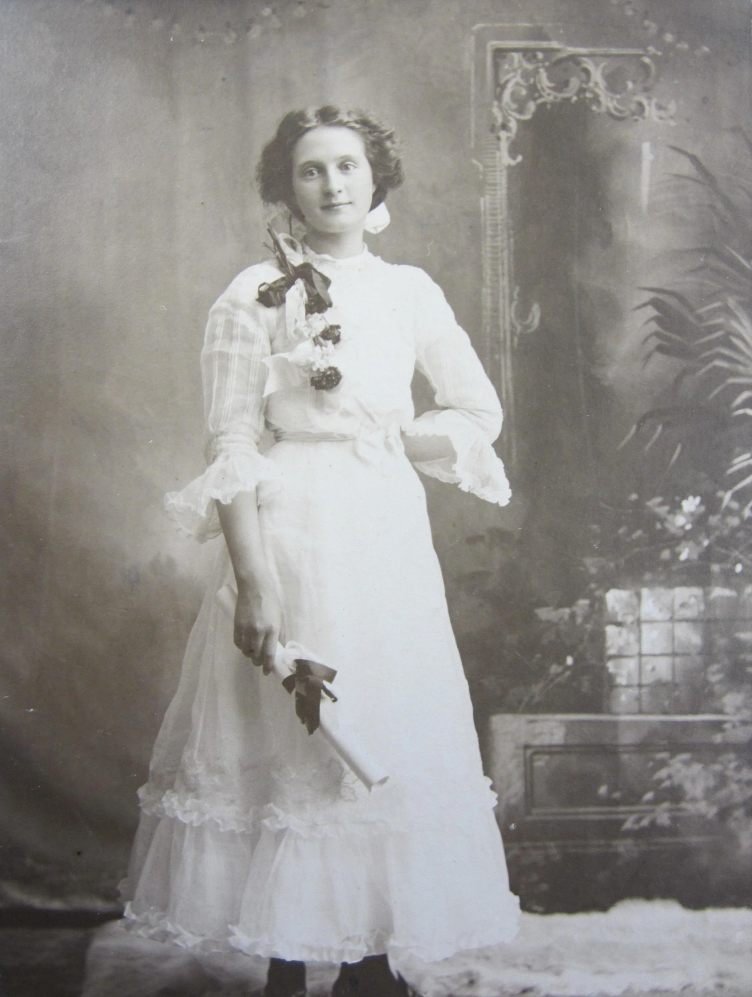 Abigail Card 1902.jpg