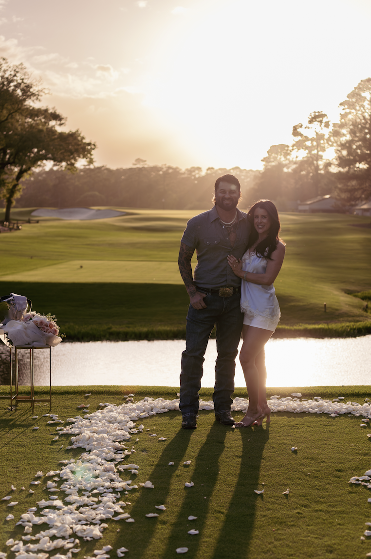 koe-wetzel-engagement(KatiePark)5.png