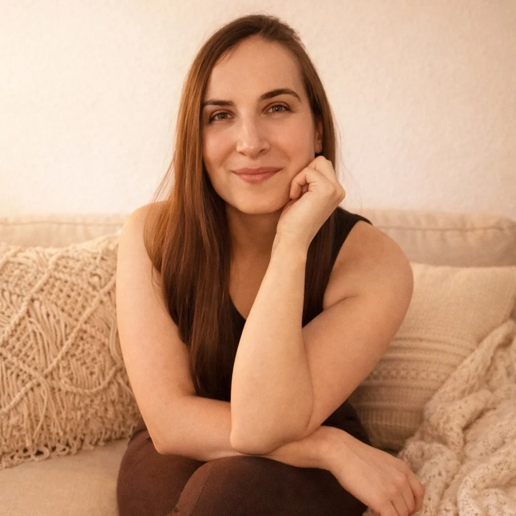 Es wird immer wieder Menschen in deinem Leben geben, die dir sagen wollen, wer du bist oder nicht bist. Oder was du alles nicht kannst. Weil sie annehmen, dich zu kennen. In deiner ganzen Tiefe. Und irgendwann glauben wir diese Geschichten und machen