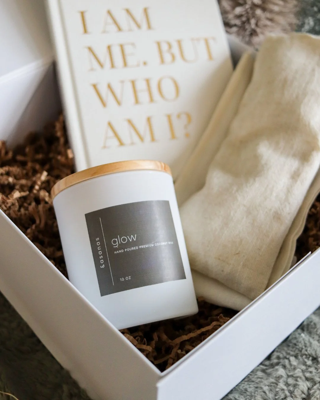 we're very excited to launch our specially curated holiday bundles &mdash; available to purchase in studio for the month of december!⁠
⁠
✨️ tea lover bundle &mdash; $60⁠
get a beautiful sage green stone tea mug with a strainer + lid, and your choice 