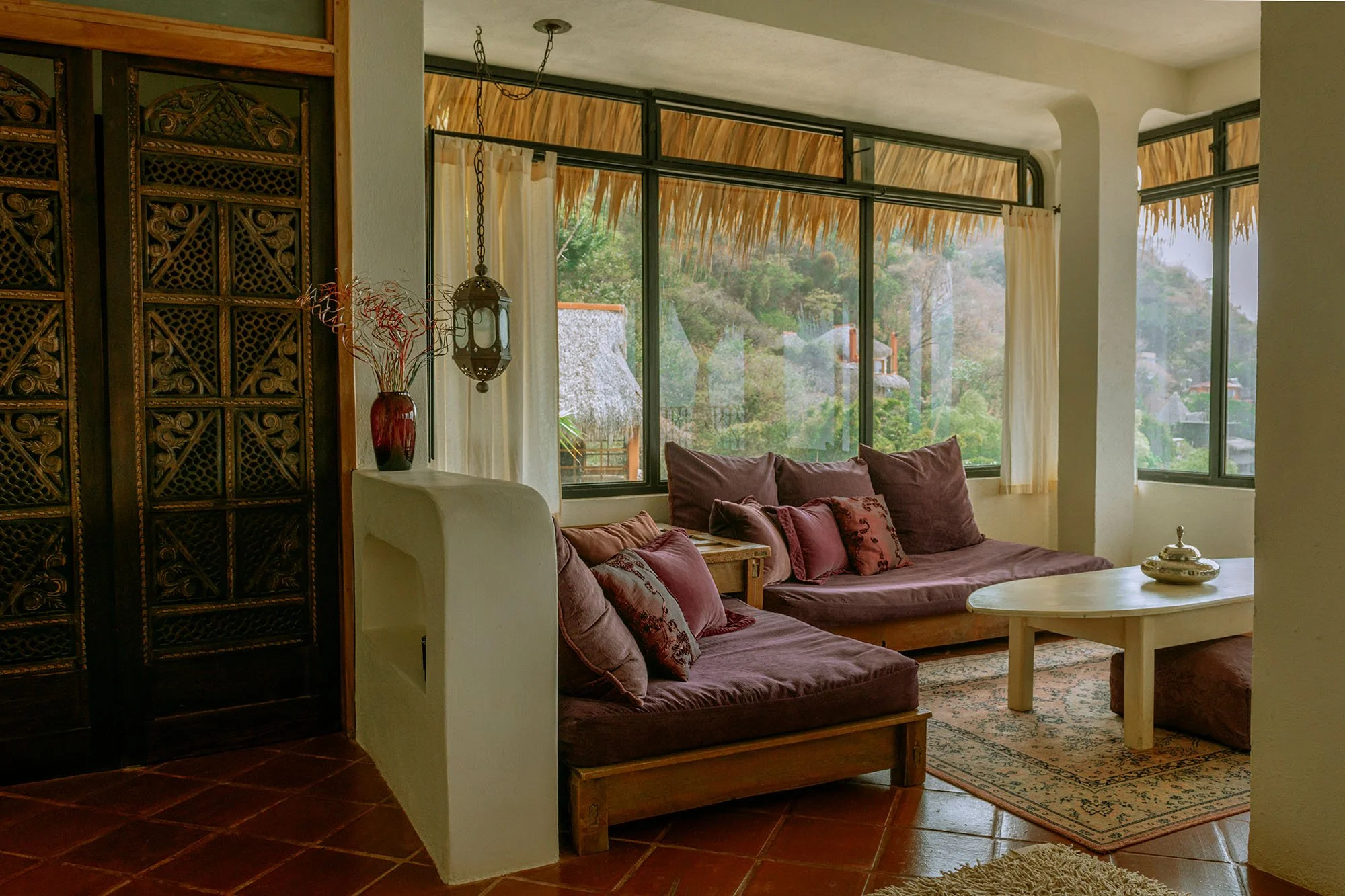 GingerSuite19_SittingArea.jpg