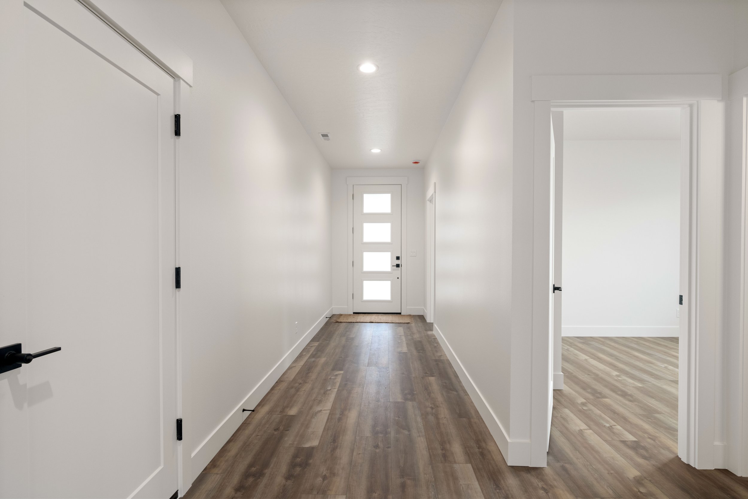 New Townhome units on Queensgate in RIchland WA by Lieb Fine Homes
