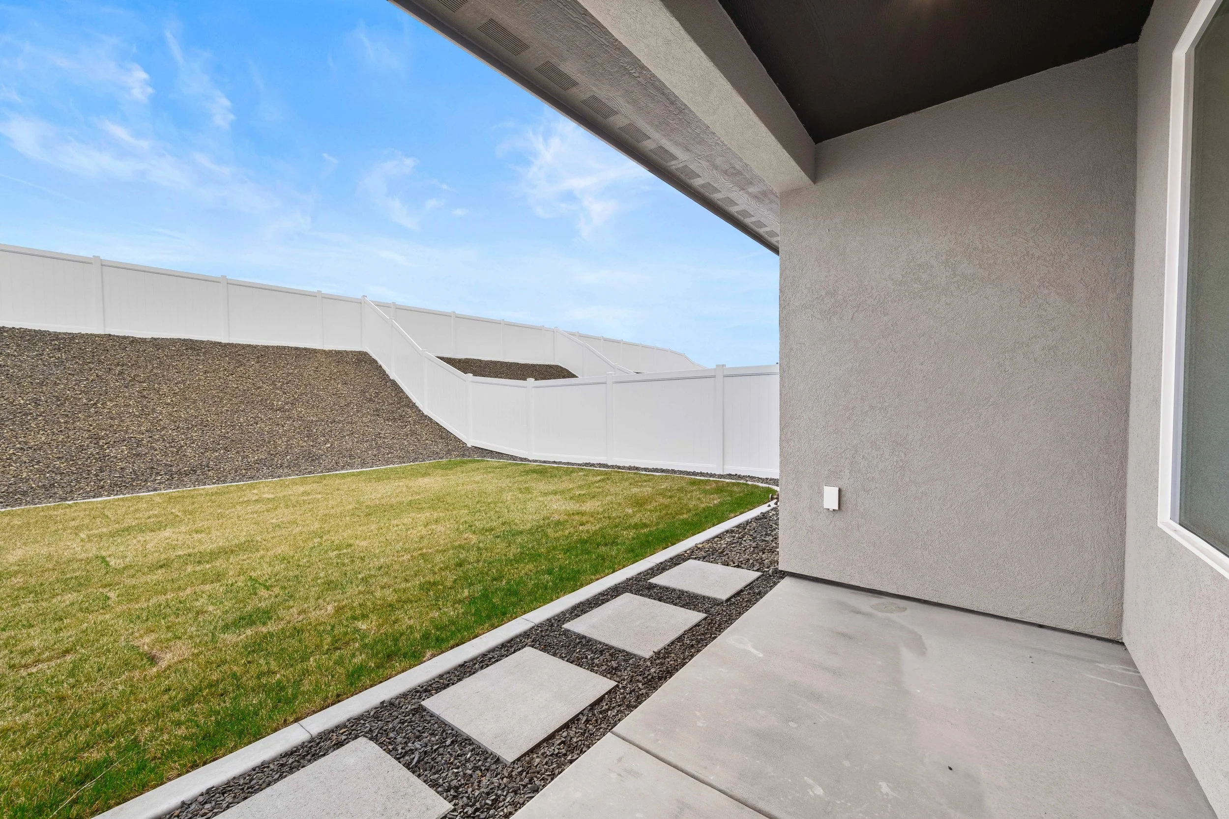 New Townhome units on Queensgate in RIchland WA by Lieb Fine Homes
