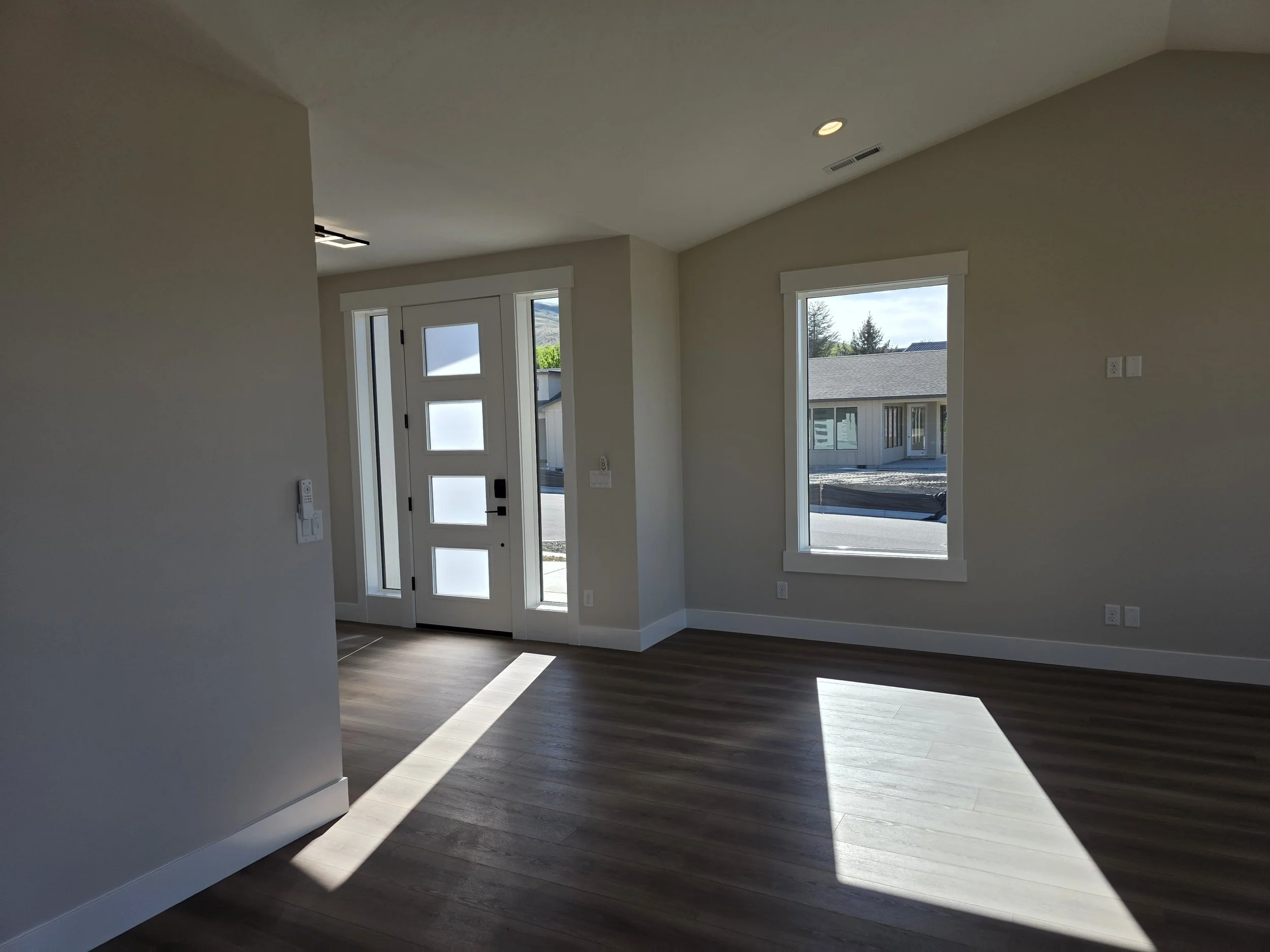 New custom home in Queensgate Richland WA by Lieb Fine Homes