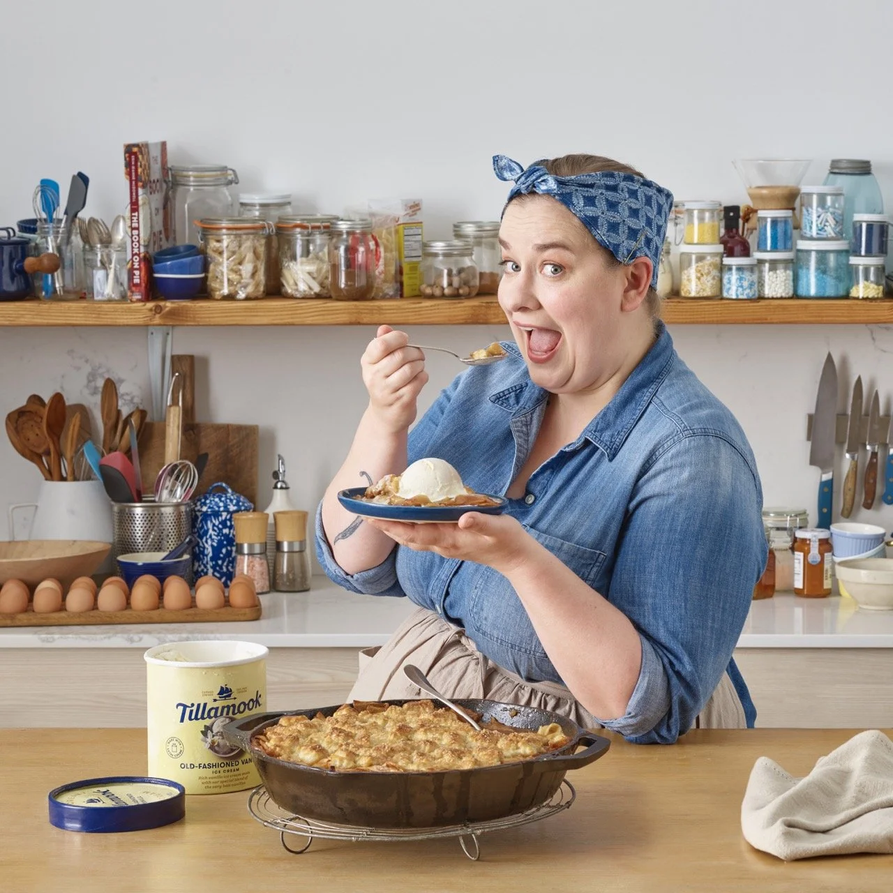 02_Digital_S321_Hol_ApplePieCobbler_EJM_Hero_1x1 Large.jpeg