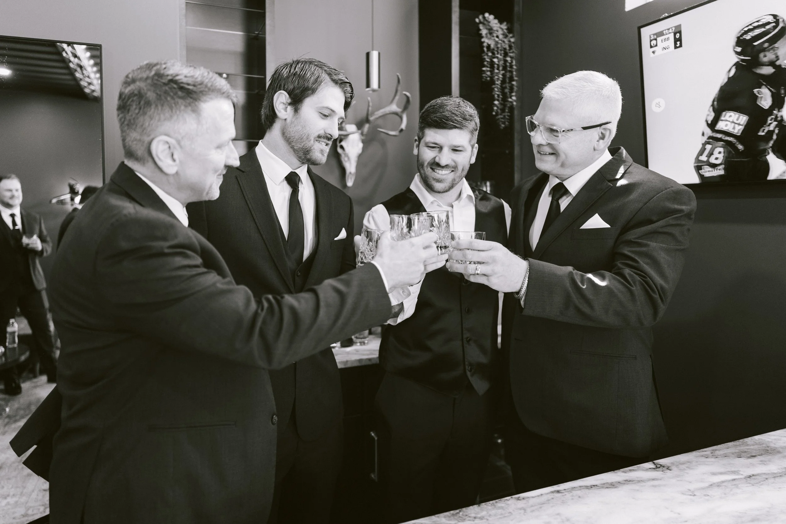 GROOM SUITE_Y (1).jpg