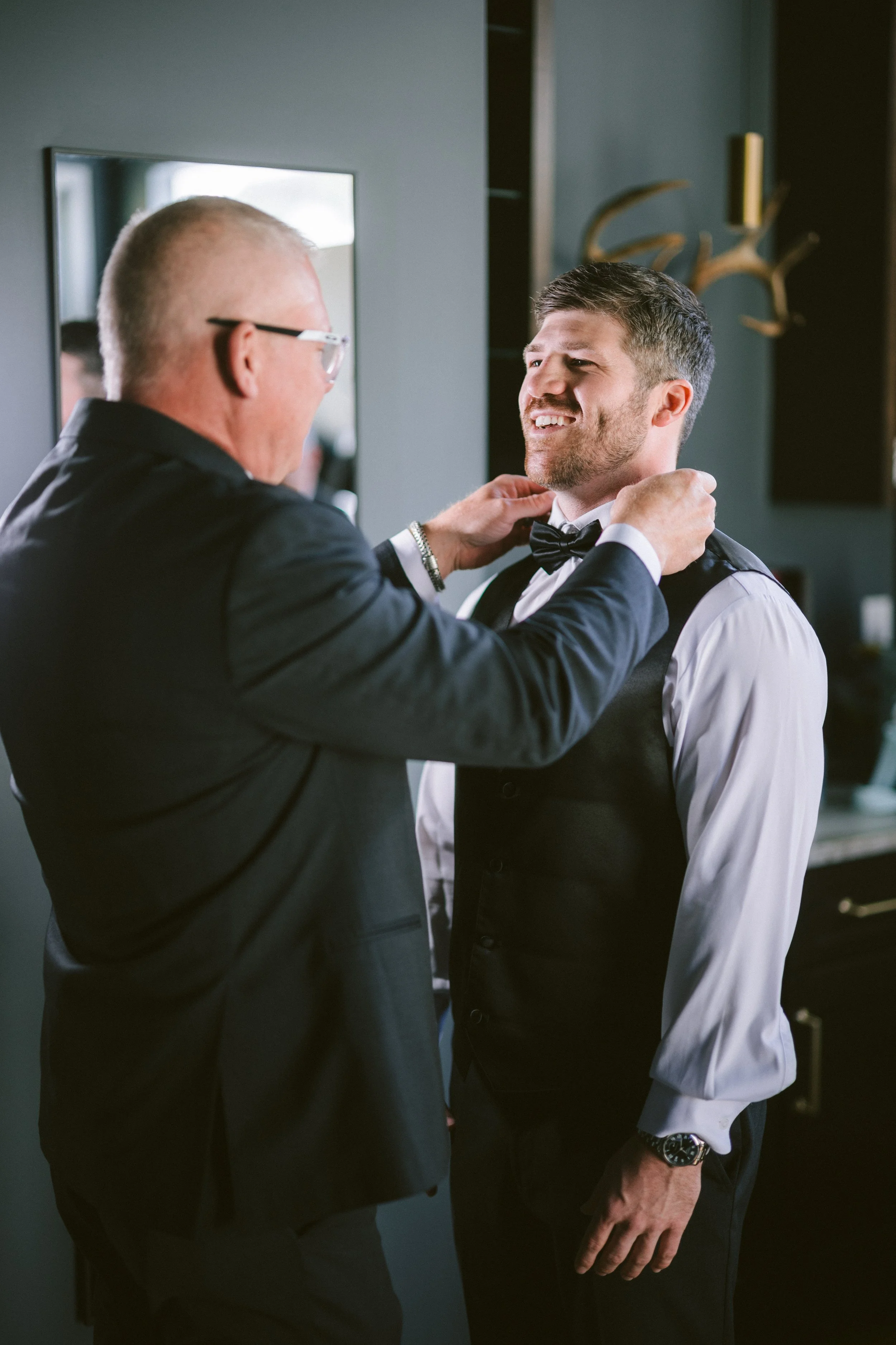 GROOM SUITE_Y.jpg