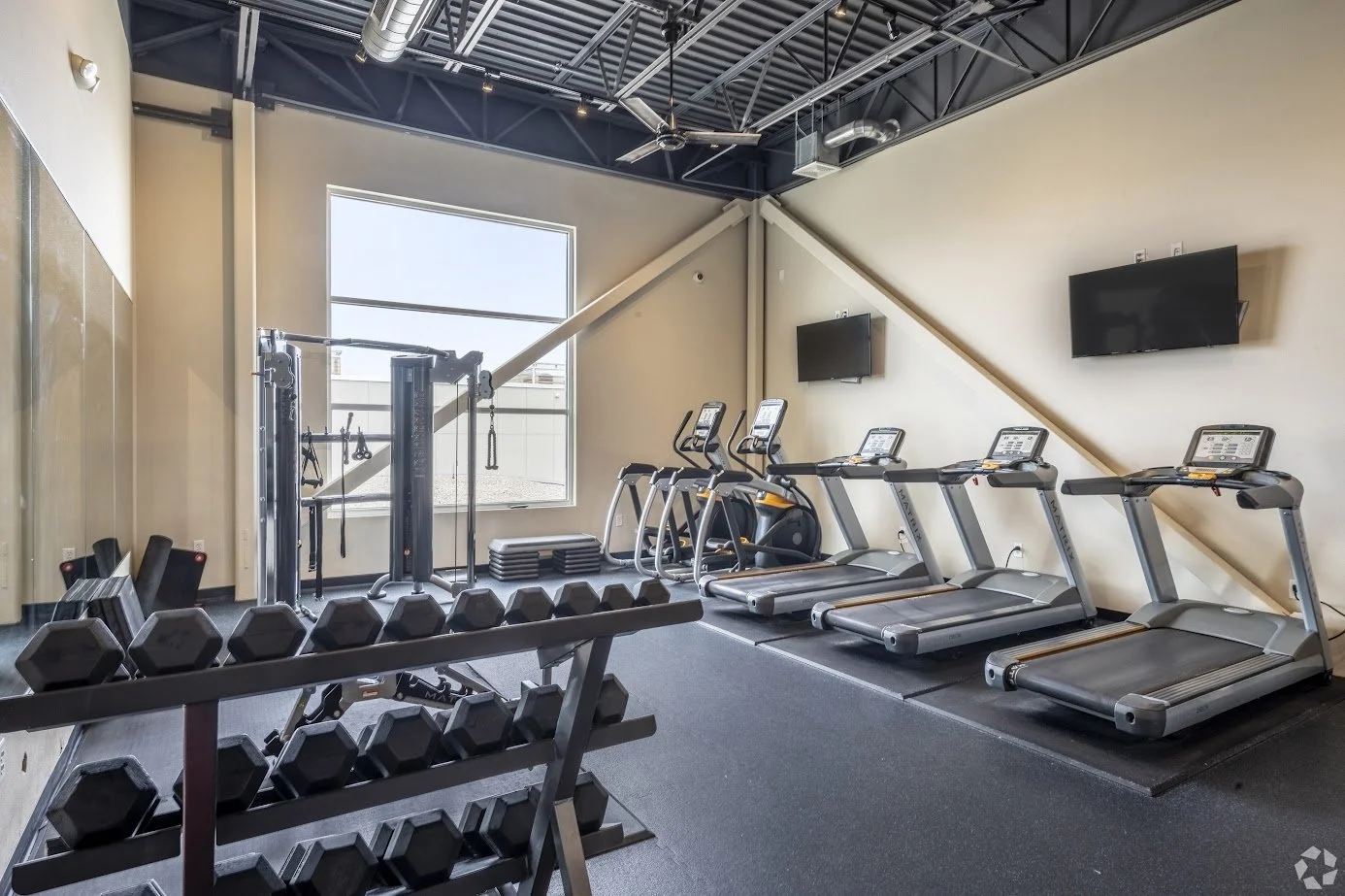 Amenities — Galaxie High Rise Apartments