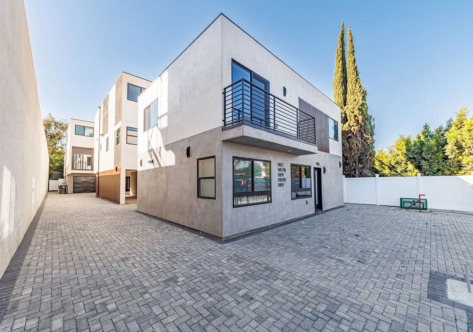 016189548563f100fe30192dcdeb82e4-cc_ft_1536 (1).jpg