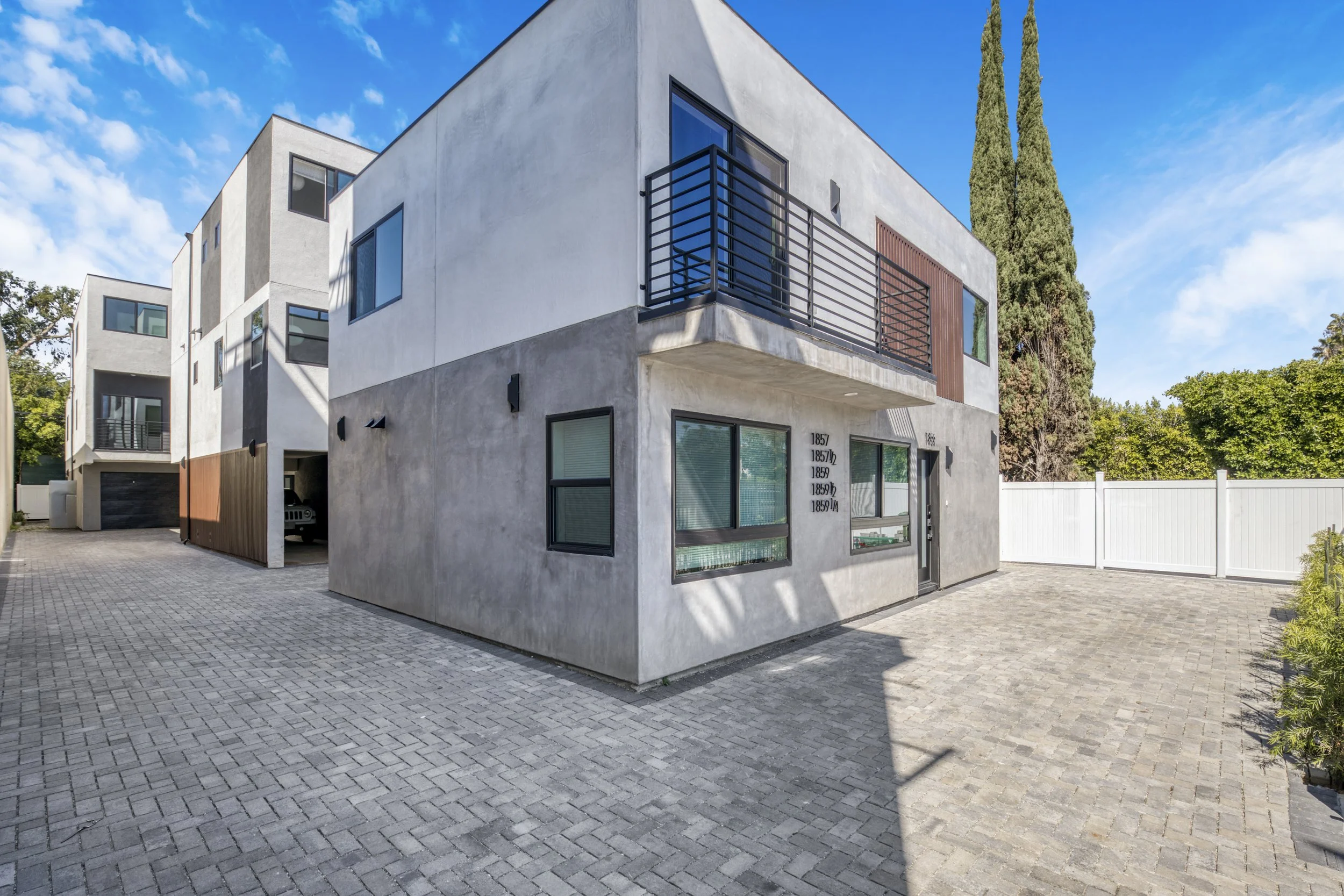 1857 Crenshaw Blvd, Los Angeles, CA 90019