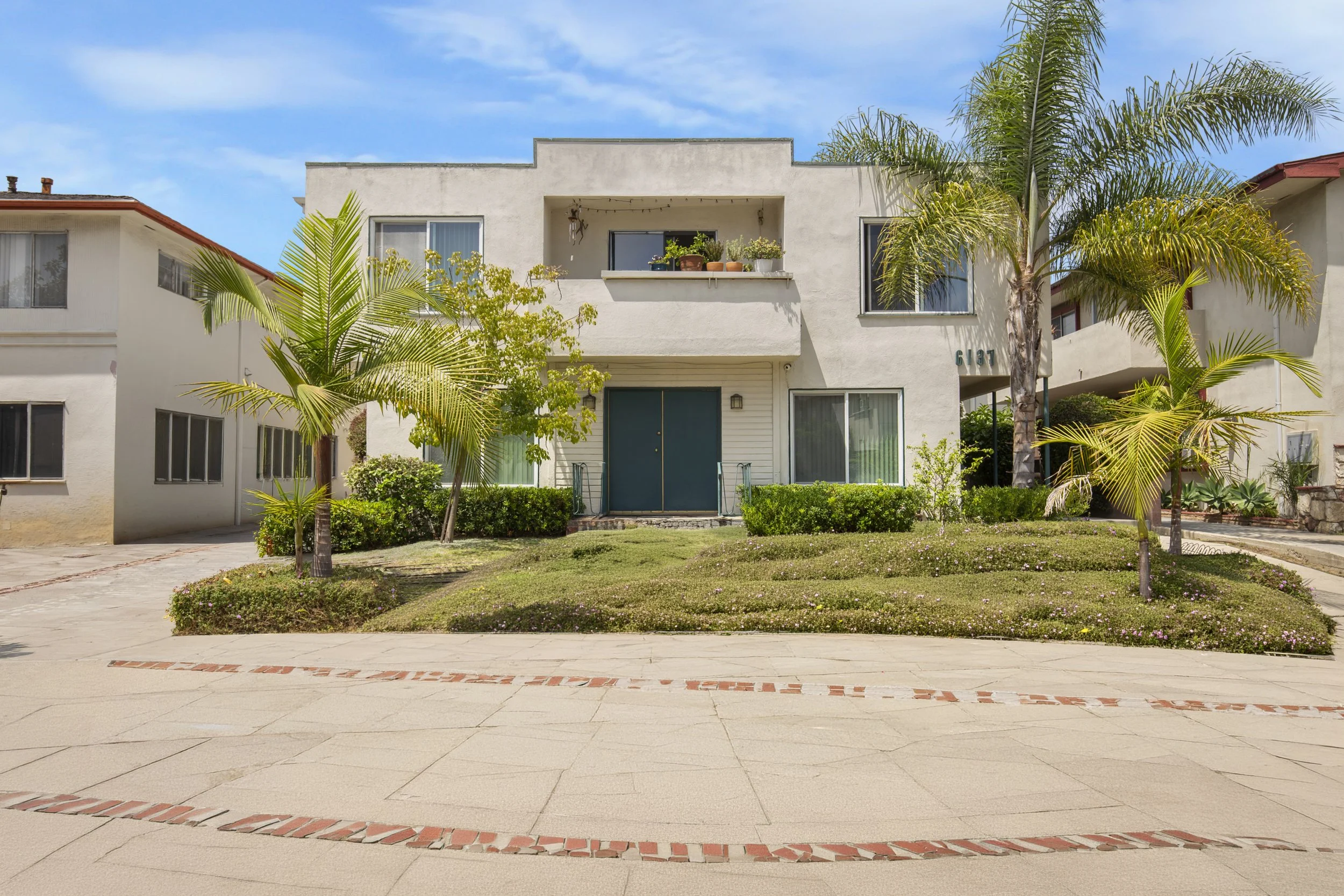 6137 Alcott St, Los Angeles, CA 90035 