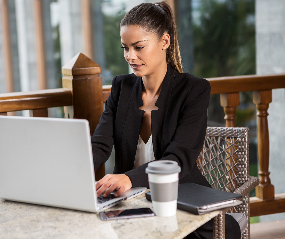 What is professional business attire for women and how to dress for it ...