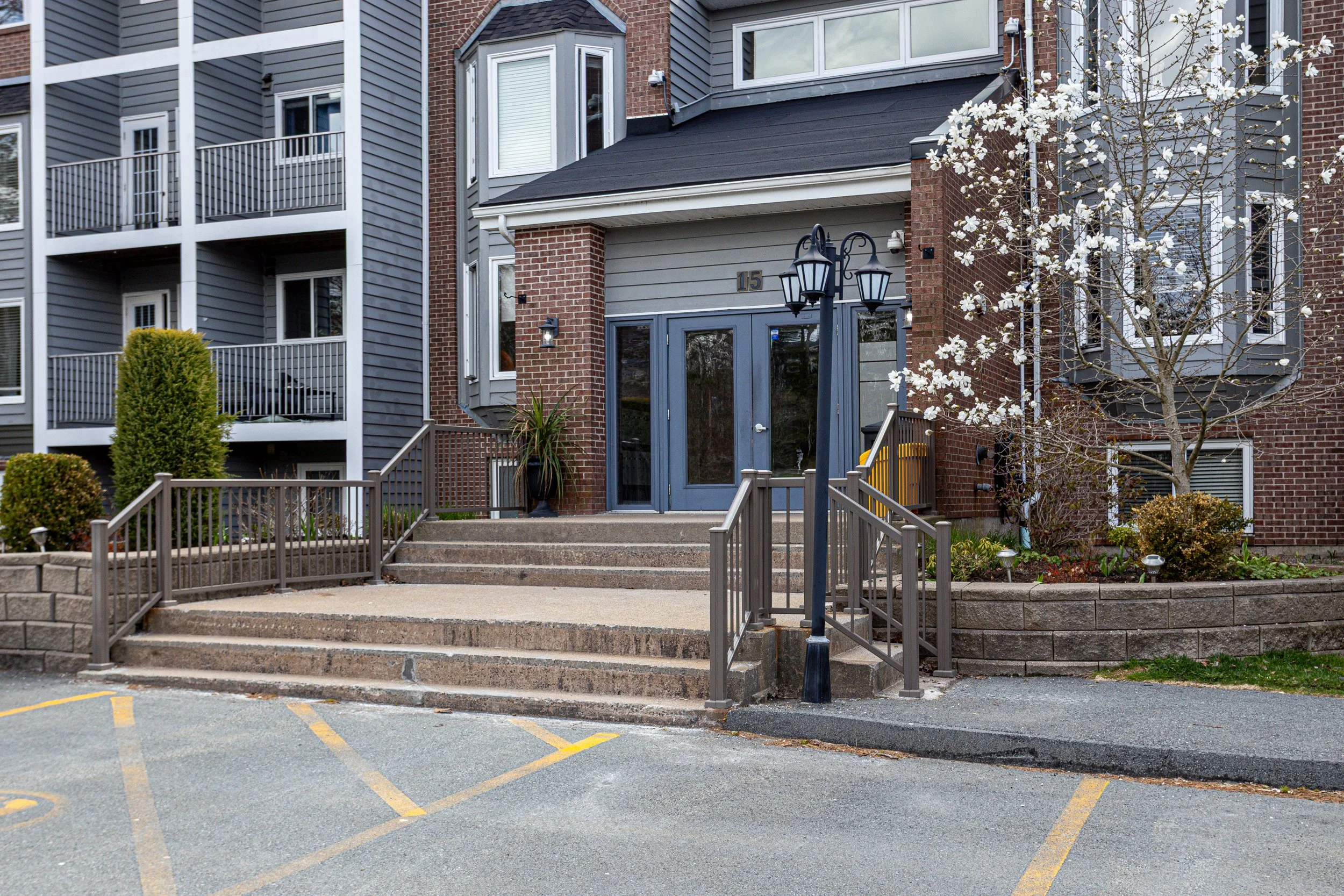 15 Knightsridge Drive #310 - SOLD