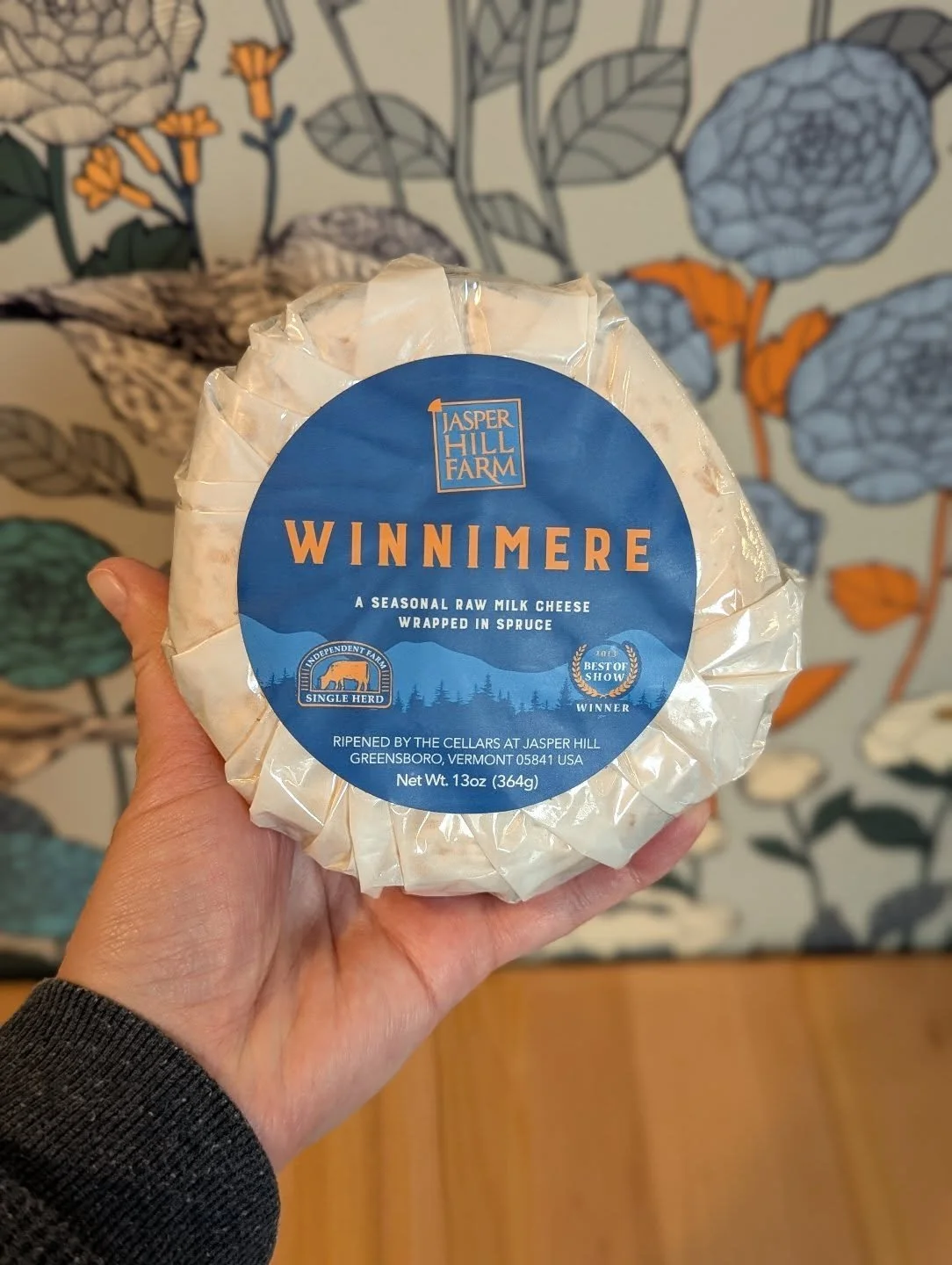 Winnimere! This seasonal stunner from @jasperhillfarm is made with raw cow's milk and is only available during the winter months. Wrapped in spruce bark, the cheese is washed in a salt brine to develop the rind. A quintessential "spoon cheese,&q