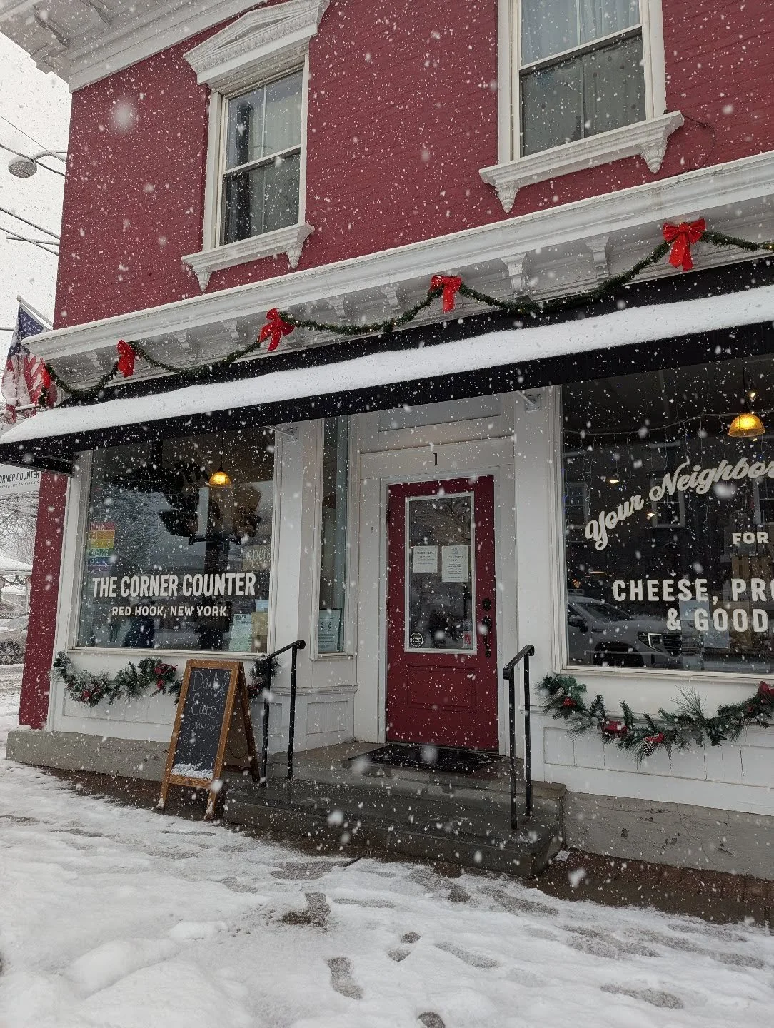 It's MLK weekend. We're open all weekend and Monday, as usual, 9am - 6pm. We're serving up warm soup, grilled cheese and hot coffee. Come on by! ❄️