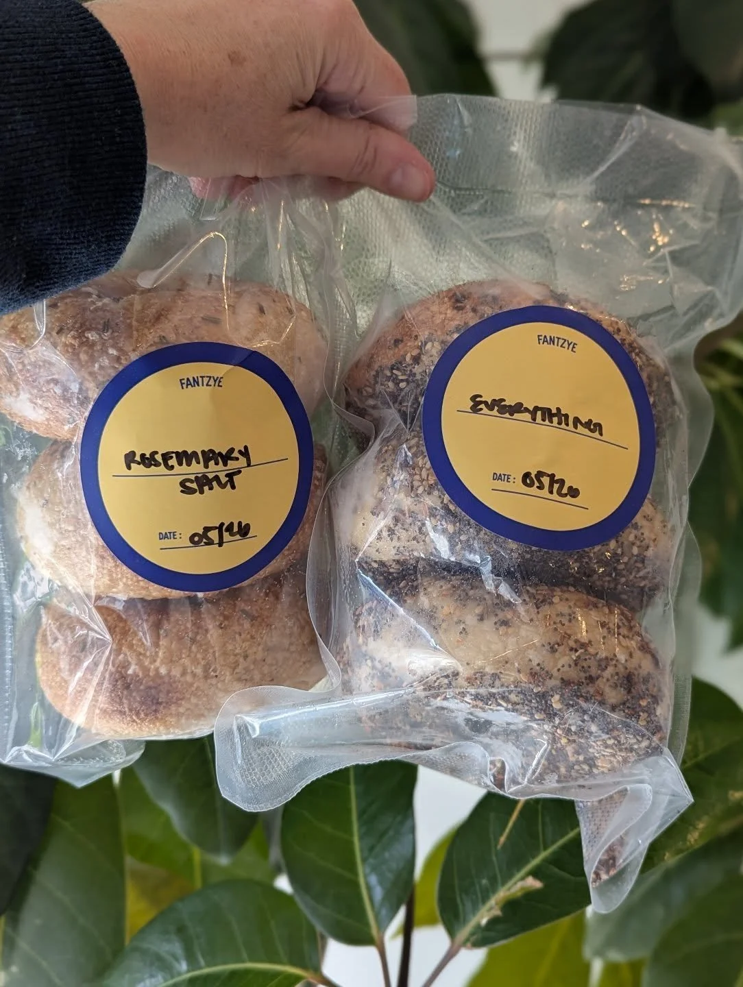 New to the retail freezer case @fantzyebagels 3 packs! Currently stocking Everything &amp; Rosemary Salt. Grab some for your weekend! 🥯