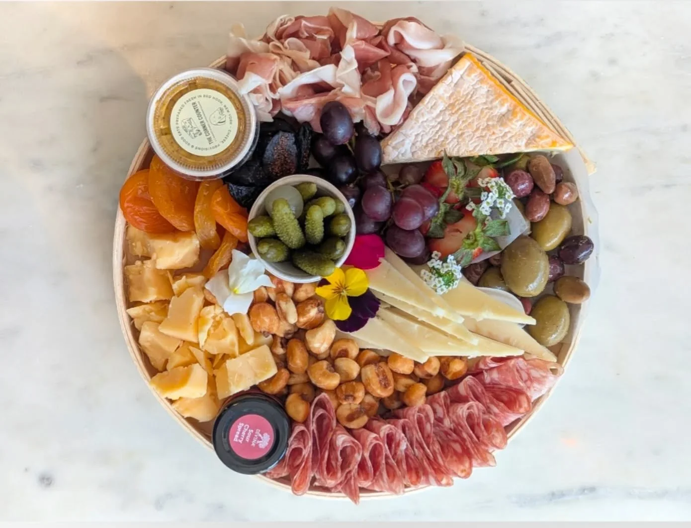 Spring catering is underway with lots of beautiful colors in the mix! We're happy to cater your next party, gathering or event. Check out the catering menu on our website and linked in bio. One new addition is our Italian Pasta Salad.

Place your ord