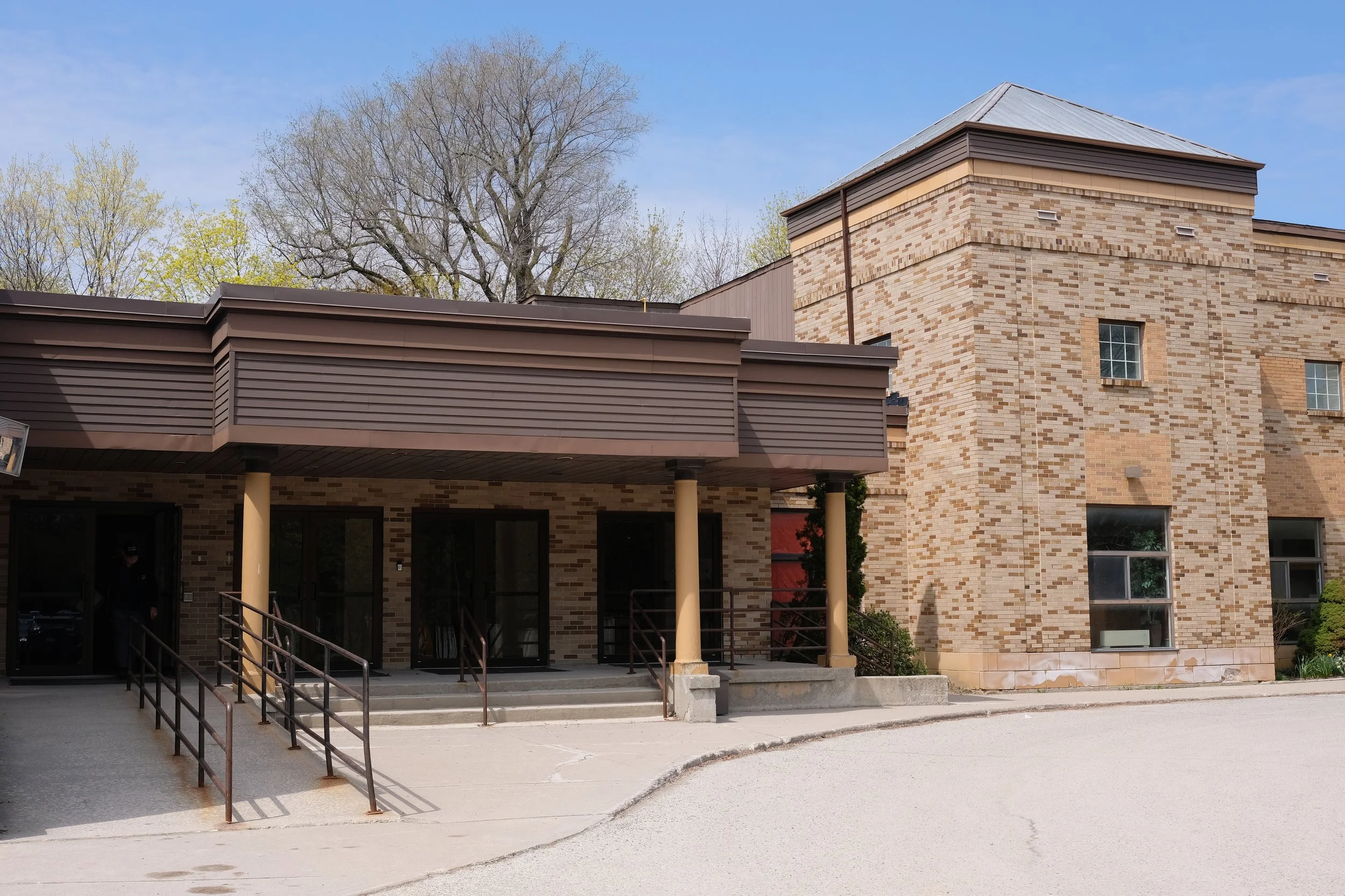 The entrance to Wellspring, located at the side of the building